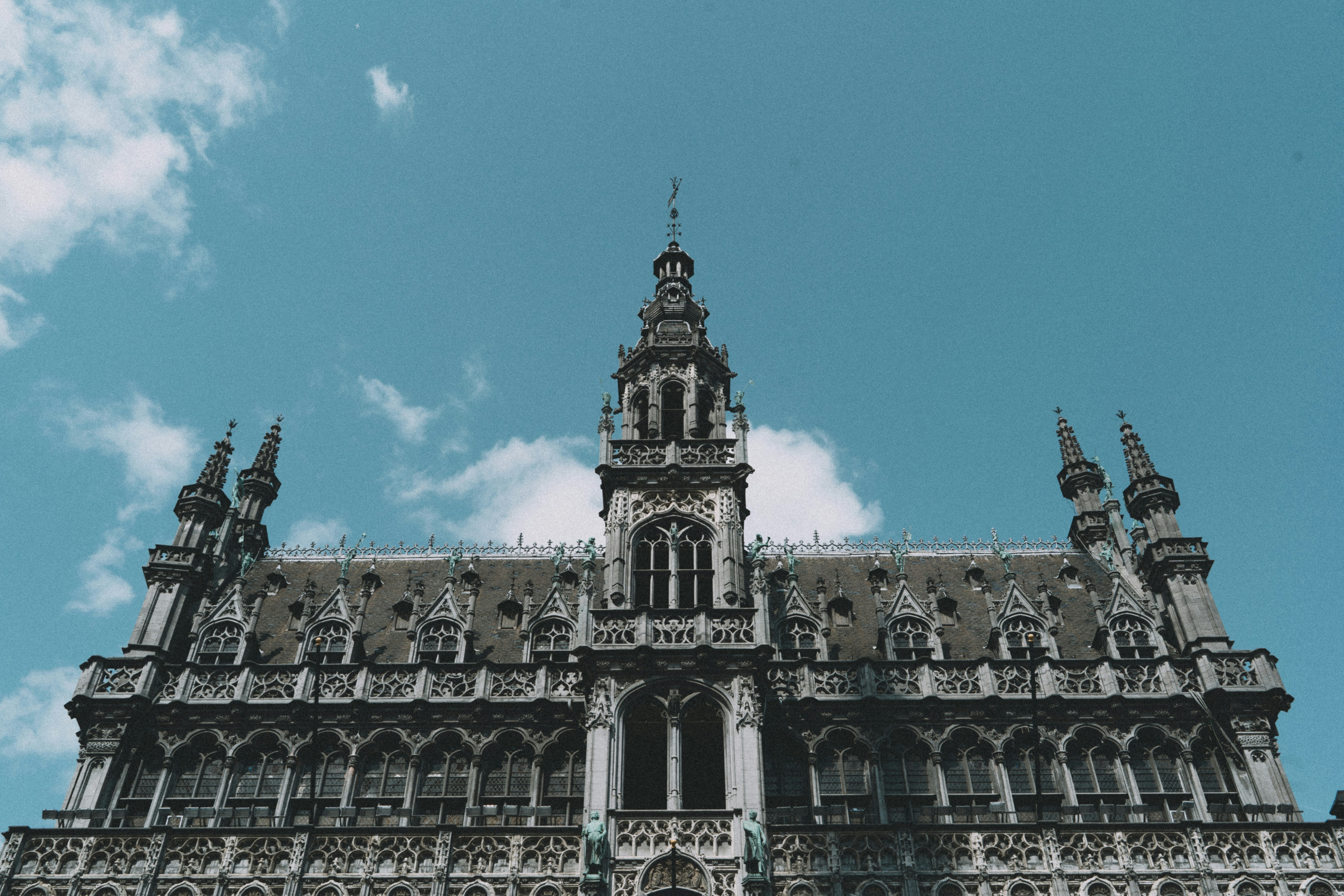 Photo by mustaphaturhan