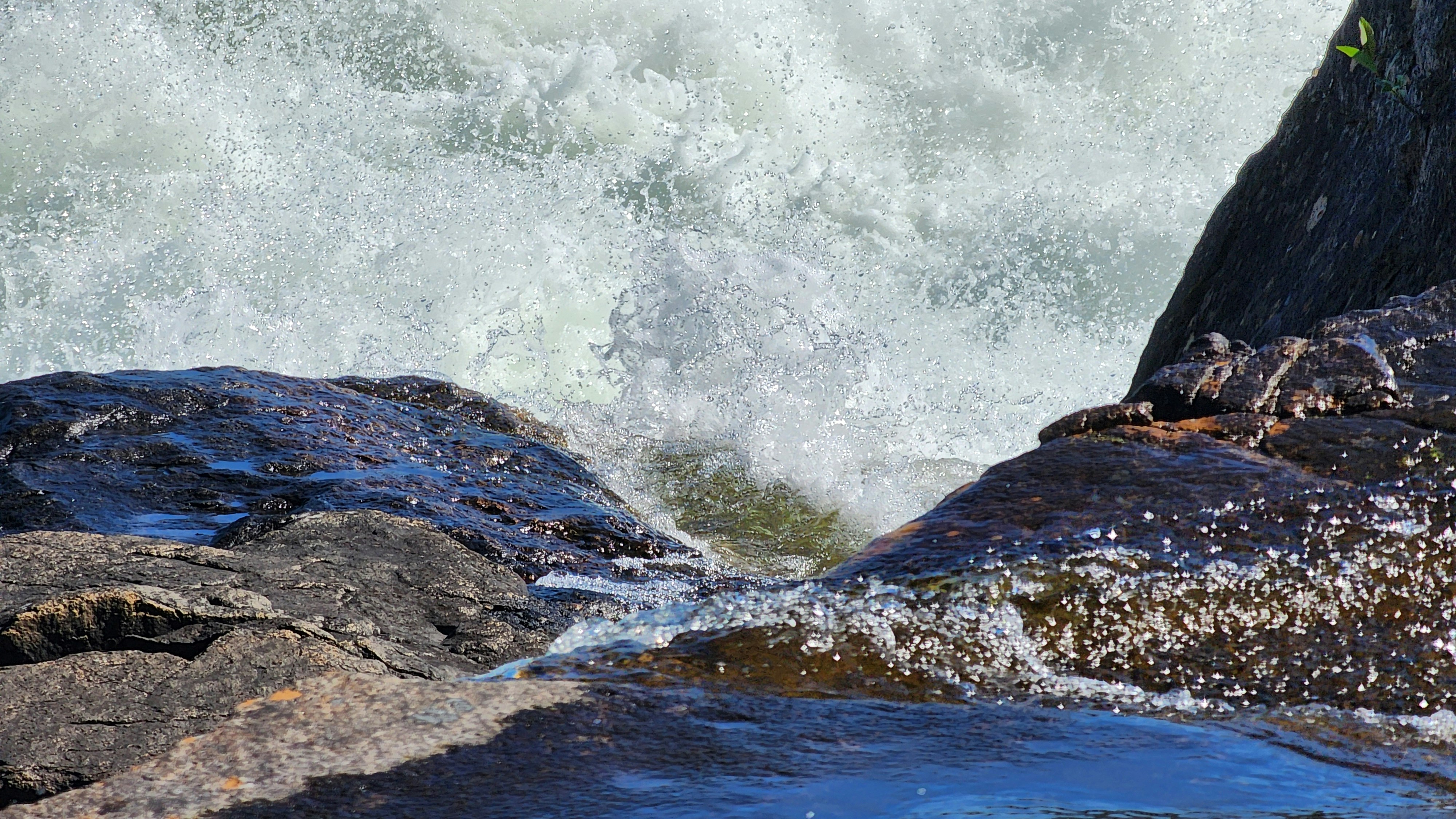 Photo by 2048megabytes