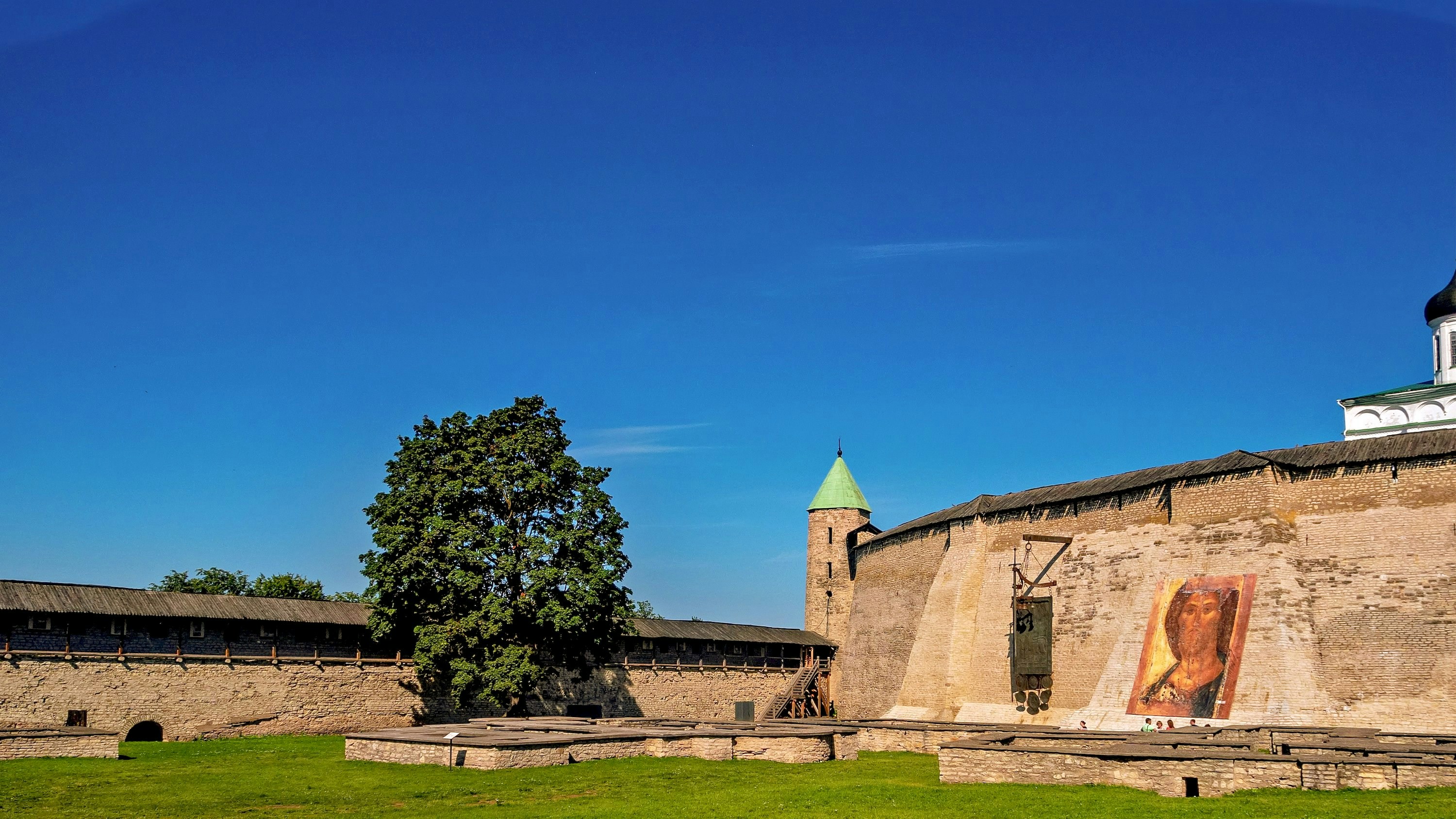 Image by Bildstockru Master via Unsplash