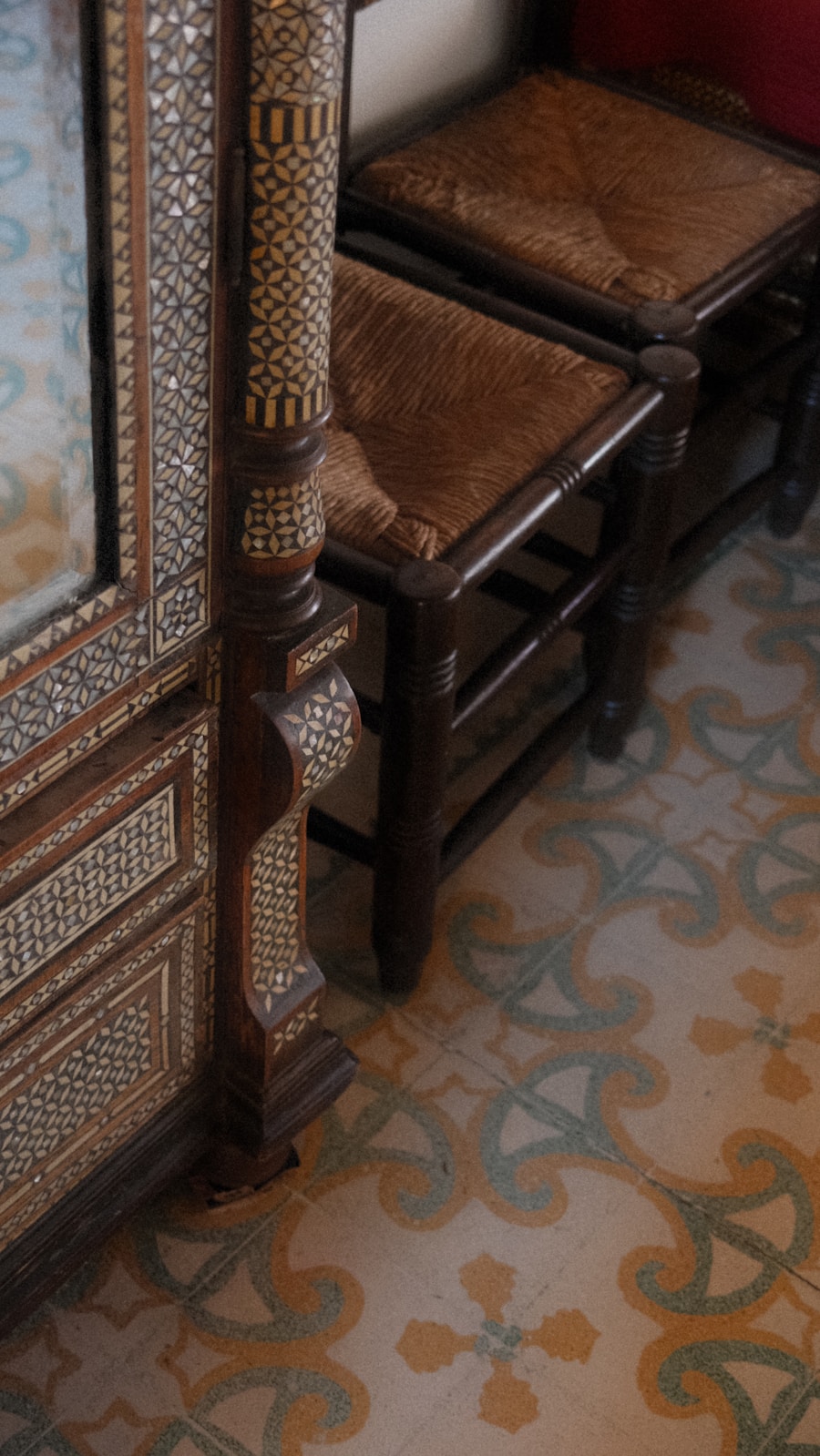 Suite Royale sous la coupole avec sa baignoire en tadelakt et son salon