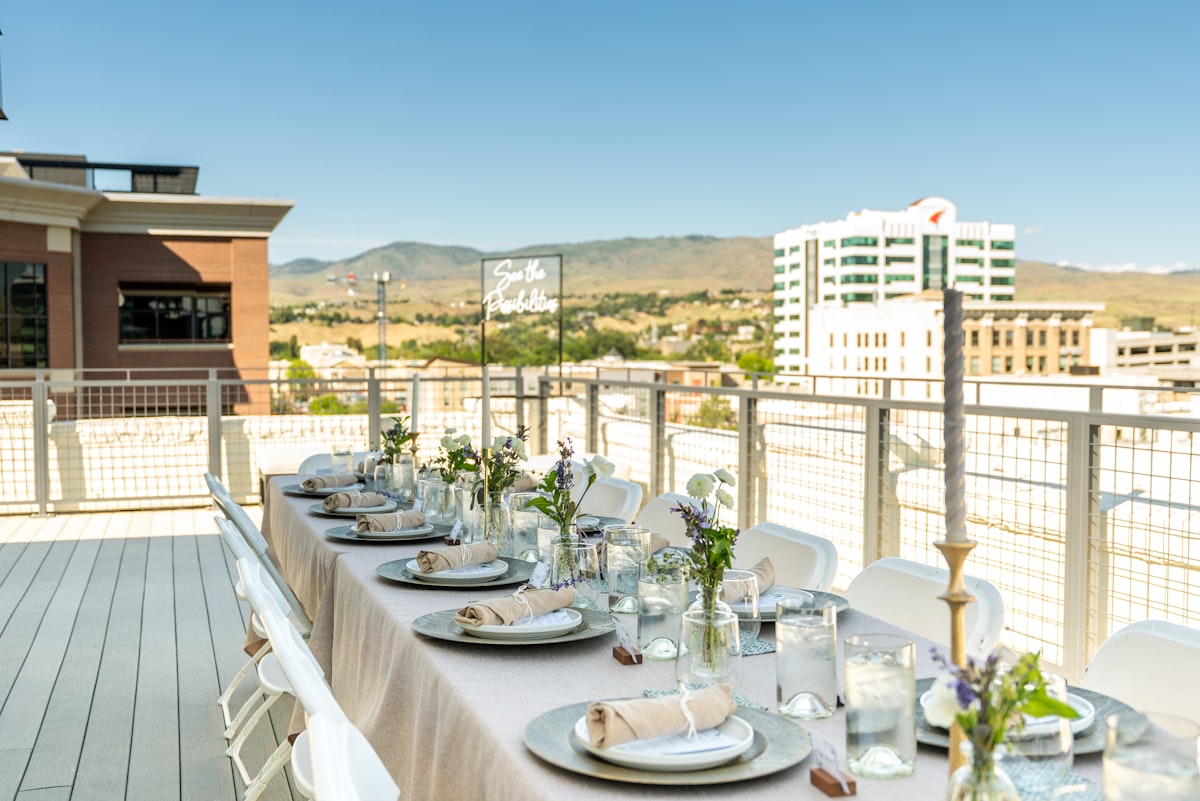 Rooftop elegante para boda en Medellín