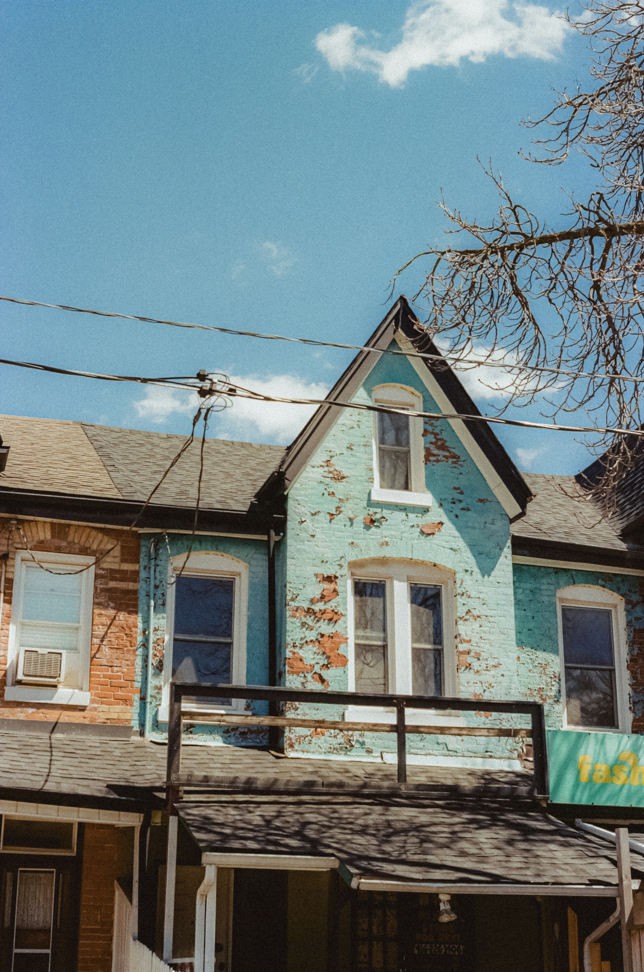 Photo by linusbelanger