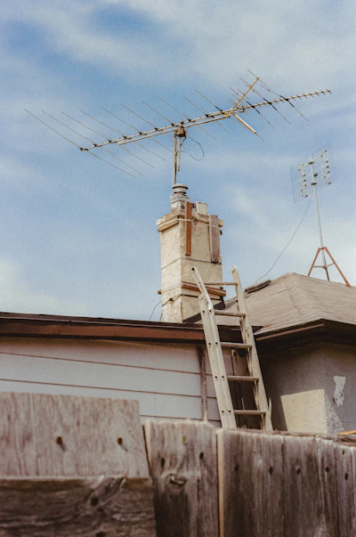 Digital antenna vs VipIPTV streaming