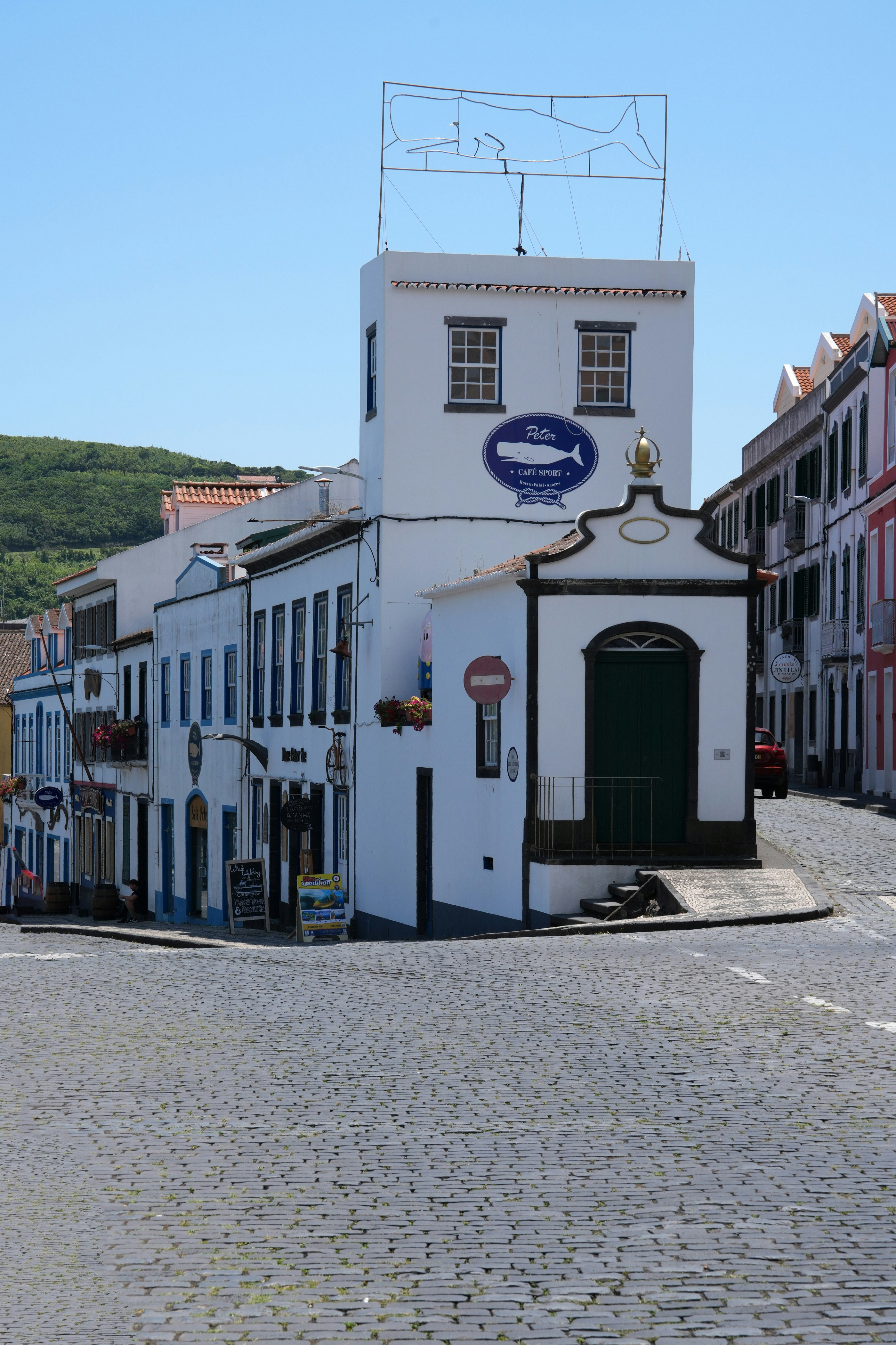 The Mistakes Tourists Keep Making with Money in Portugal