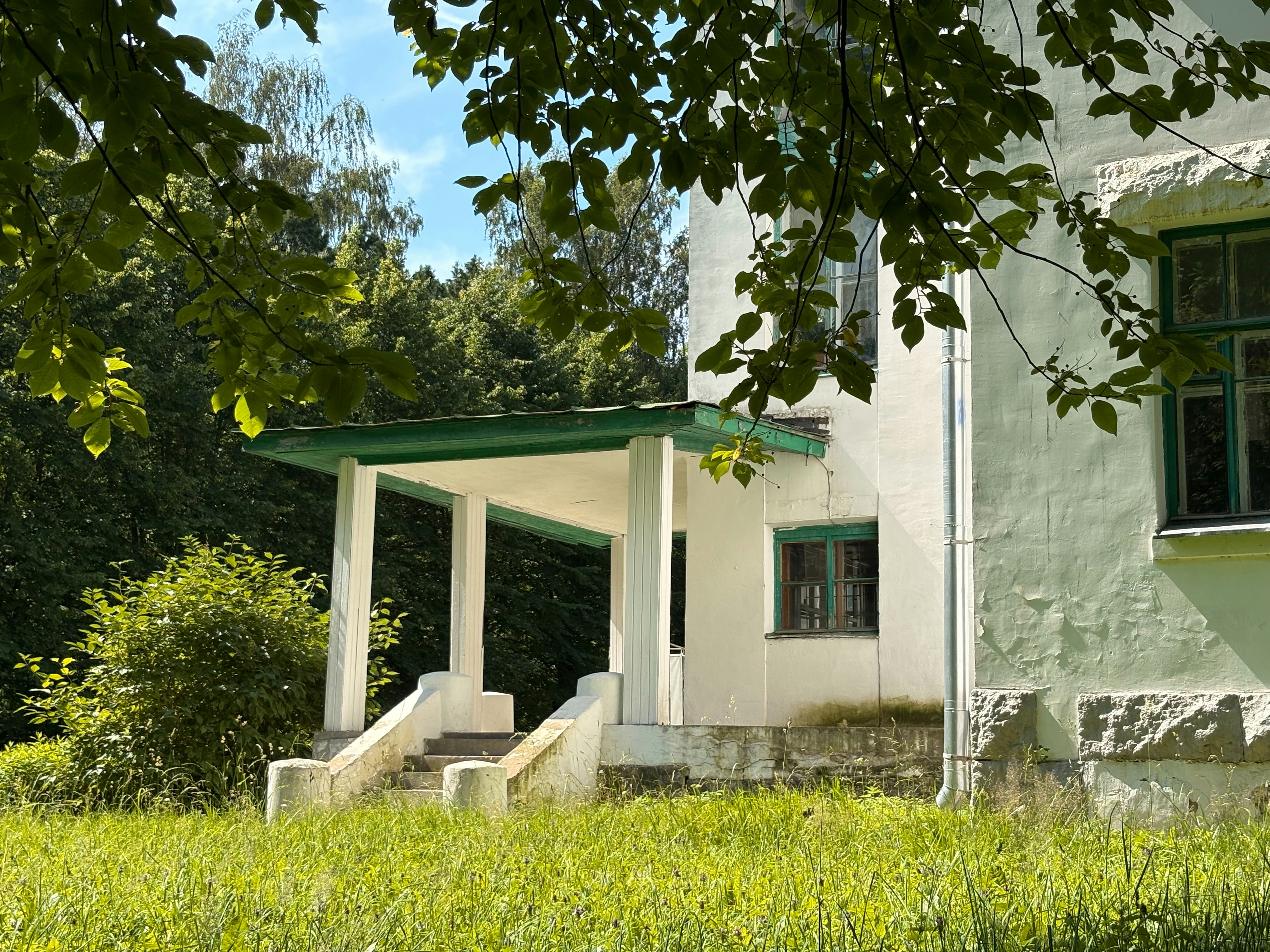 Photo by tashakostyuk