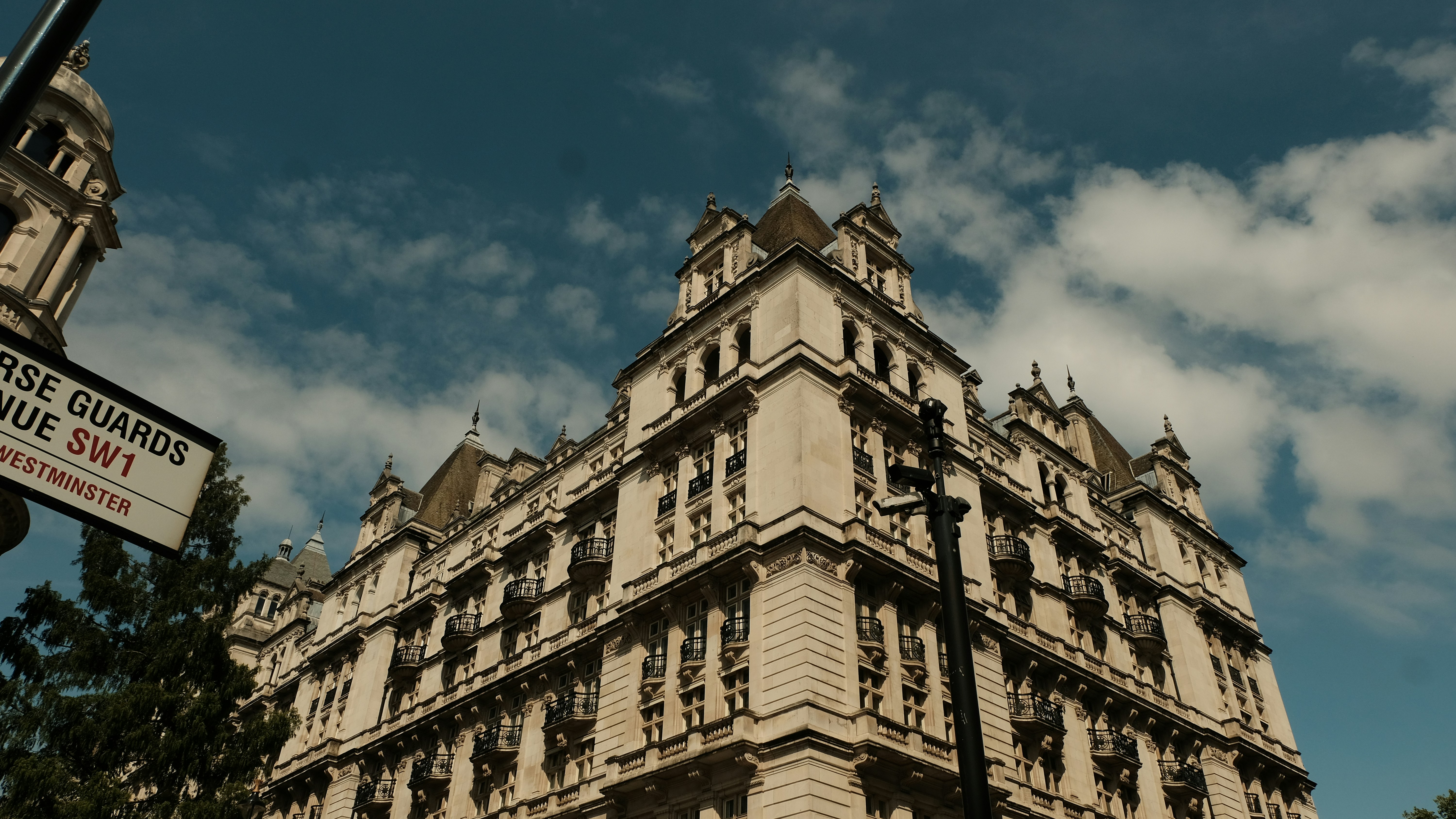 Photo by harrisunsdz