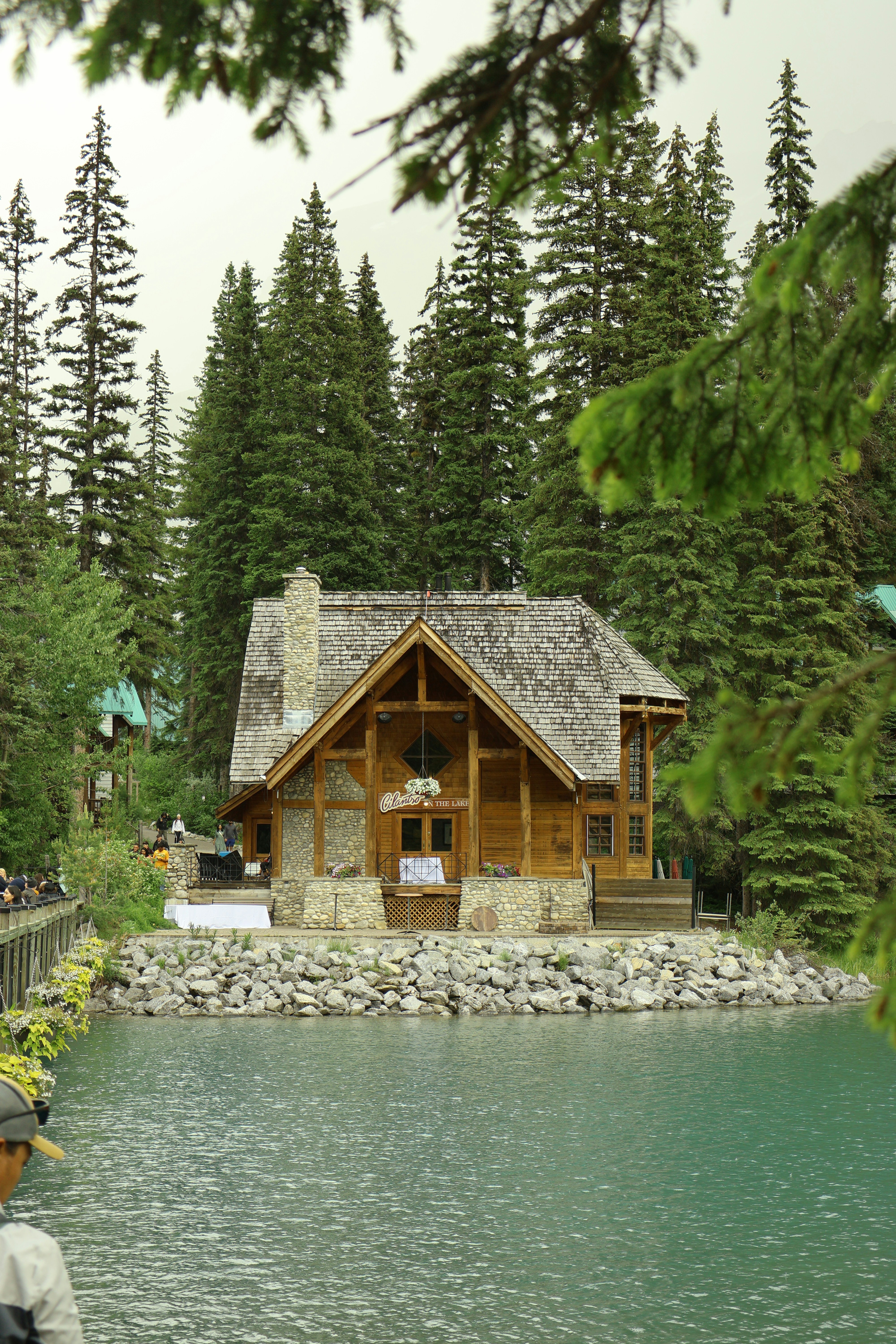 Photo by teerapat213