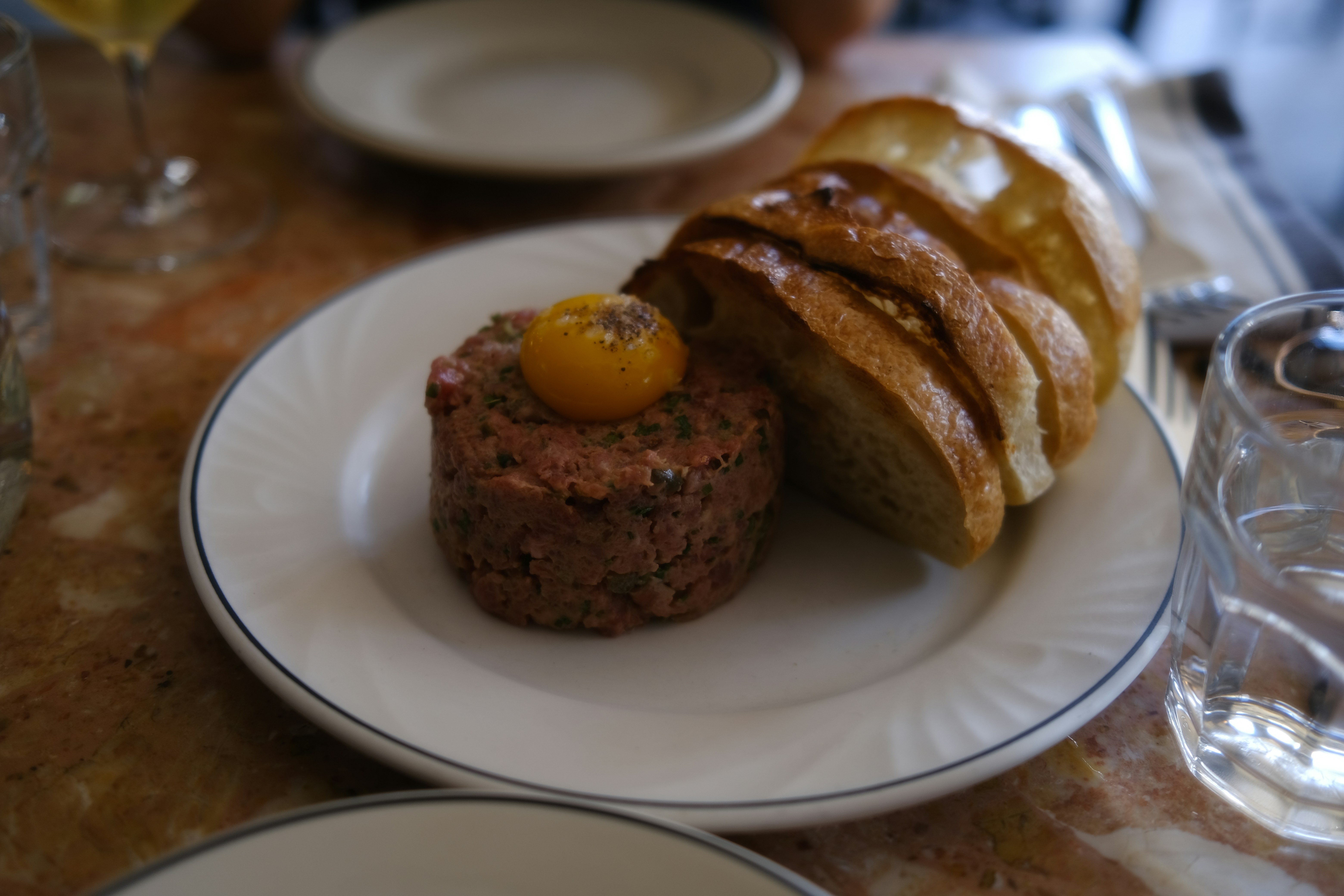 Tartare de bœuf au couteau — Le Zinc de l'Île à Nantes