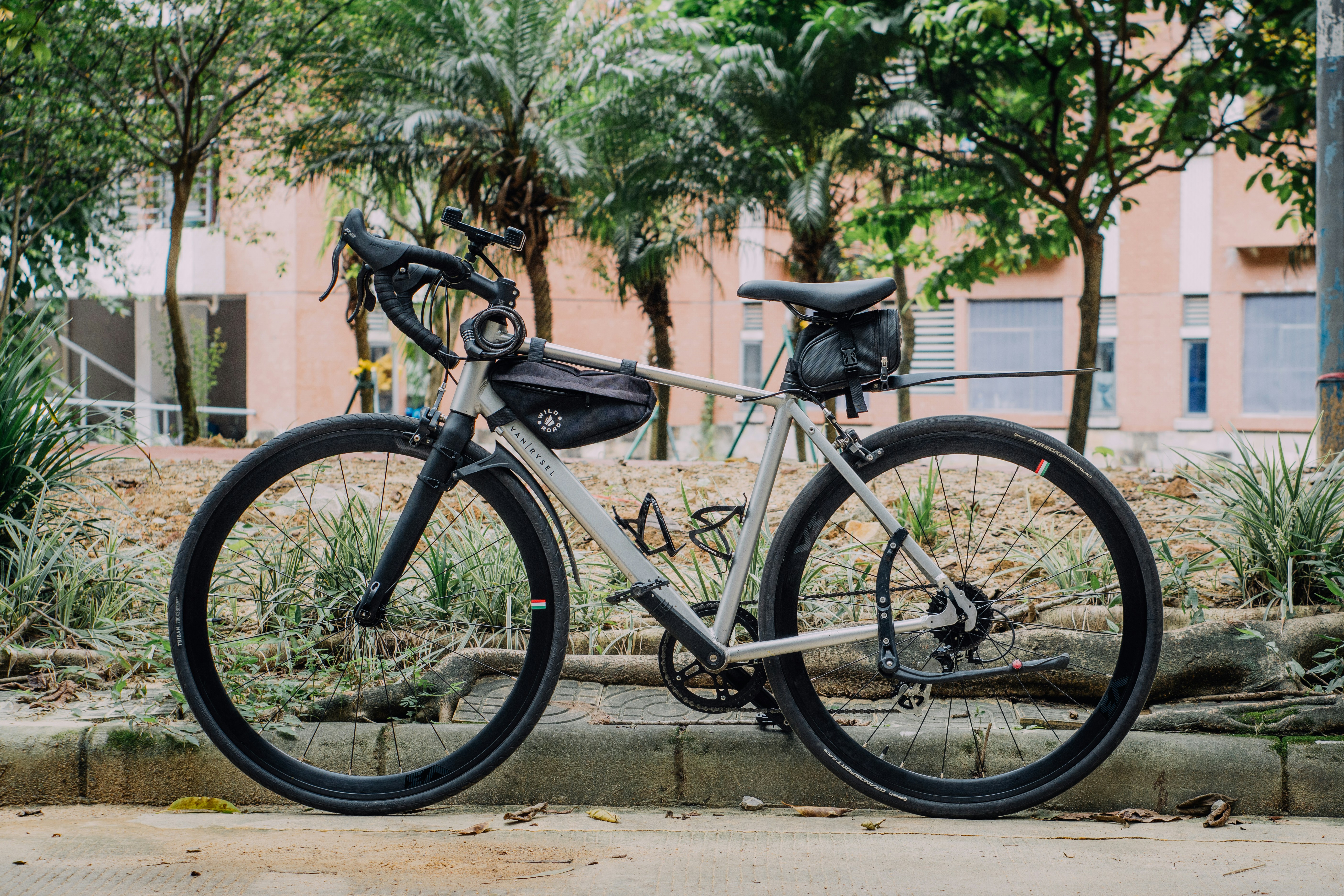 bike saddle bag for road bike