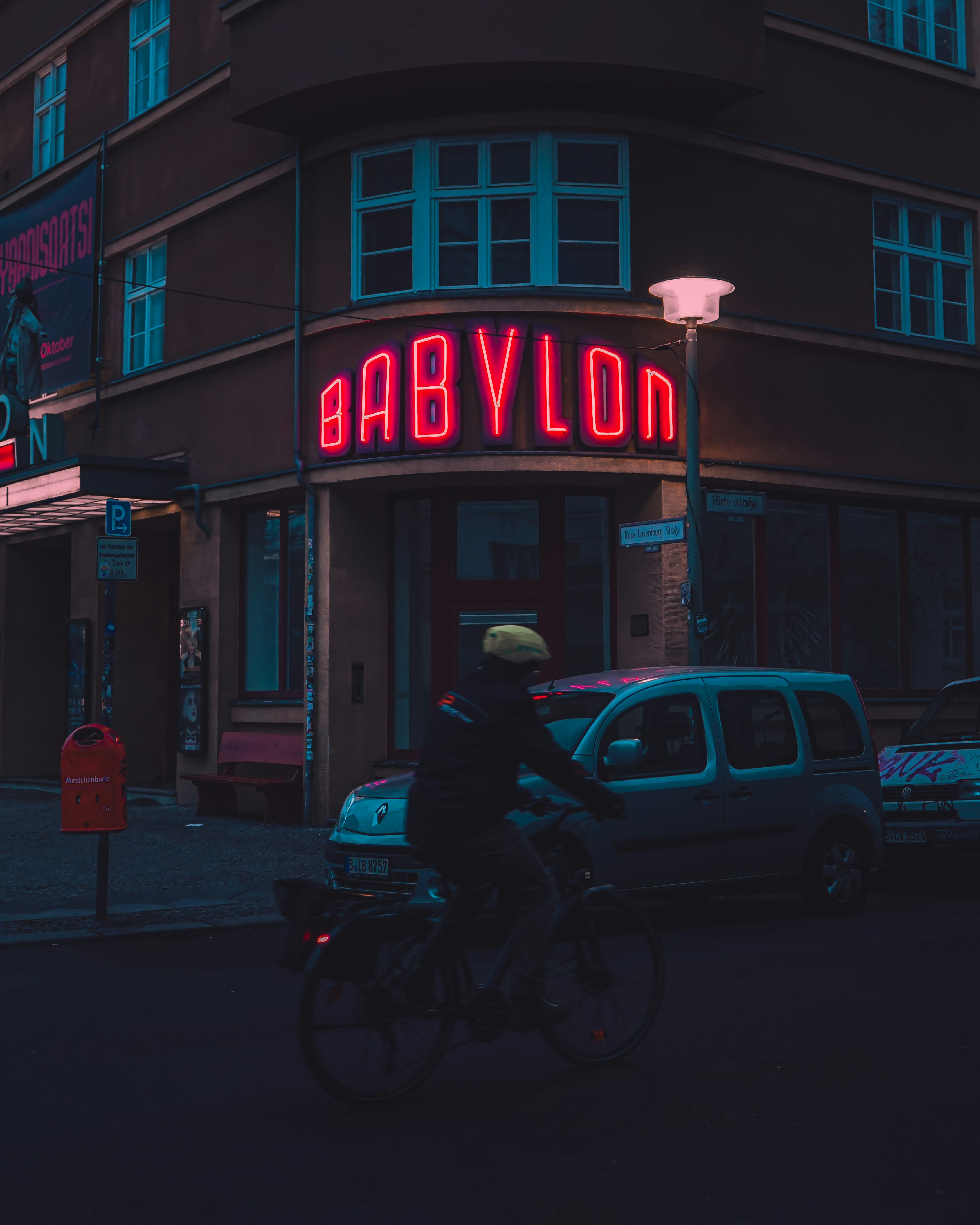 photo-1753133695395-01be08be54ad?ixid=M3wxMjA3fDB8MXxzZWFyY2h8Mnx8YXNreW91d2lufGVufDB8fHx8MTc1NTkzNzI3MHww\u0026ixlib=rb-4.1.0