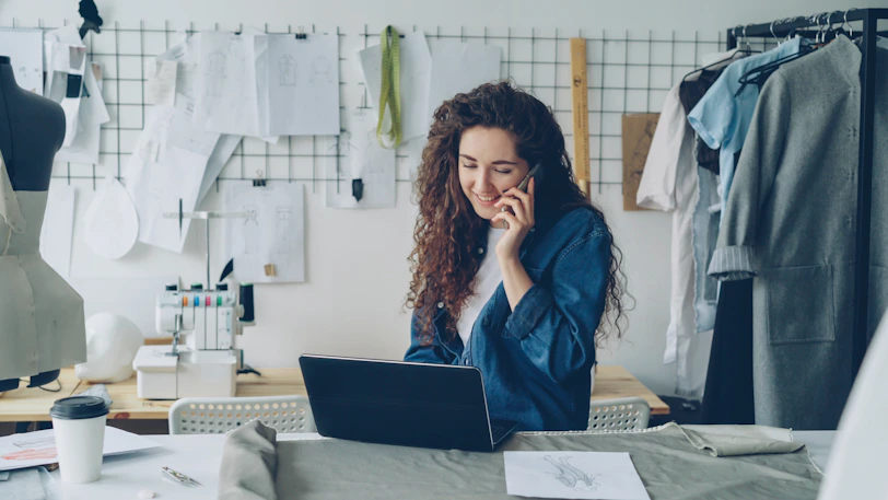 Small business owner - consulting with AI