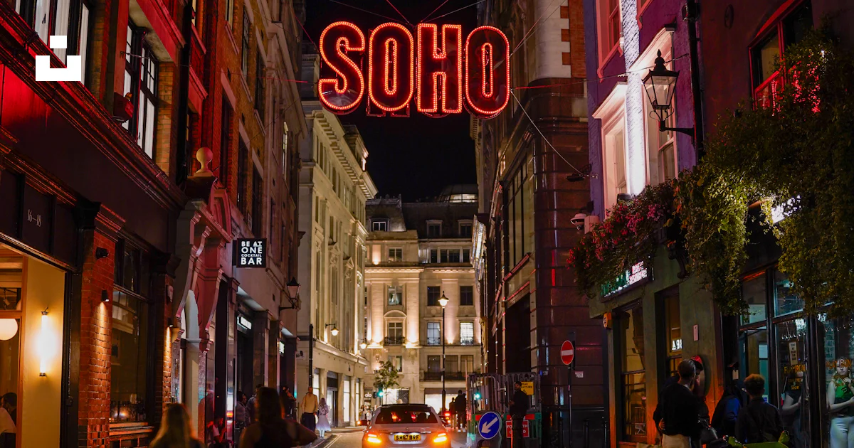 A night view of soho, london. photo – Free London Image on Unsplash