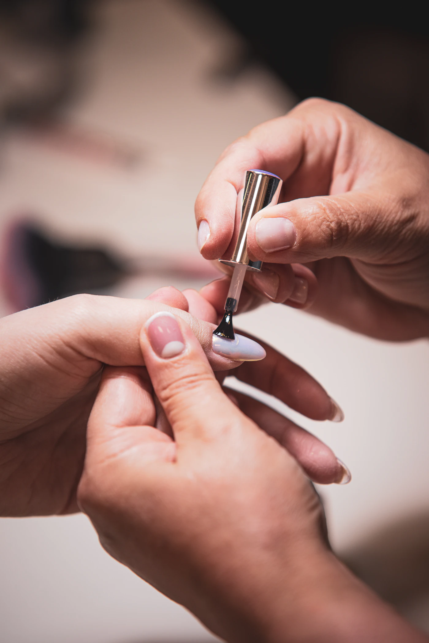 Boca Rosa entra em unhas com 14 itens e aposta em esmalte efeito gel que dispensa cabine