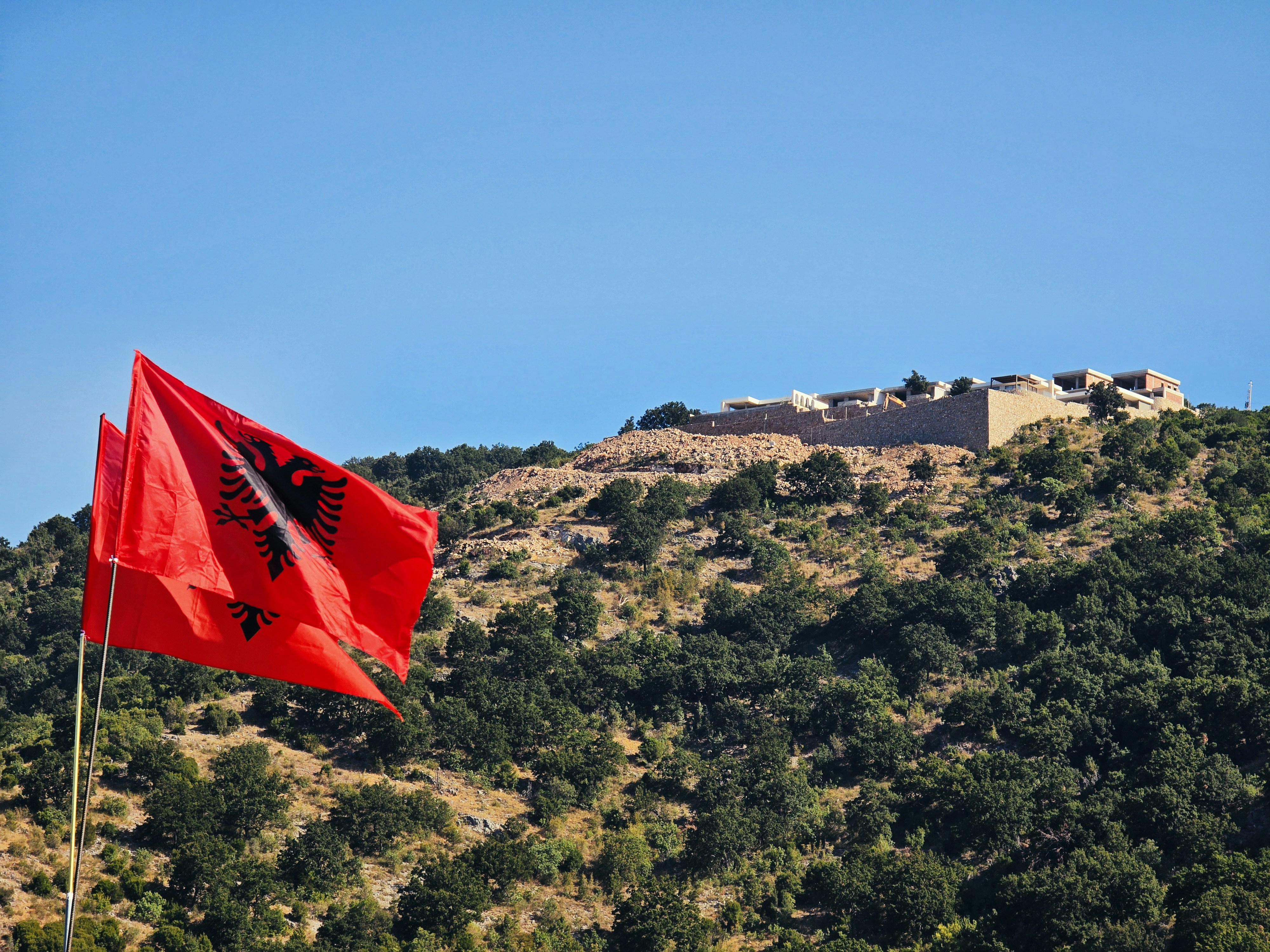 Photo by alberthyseni