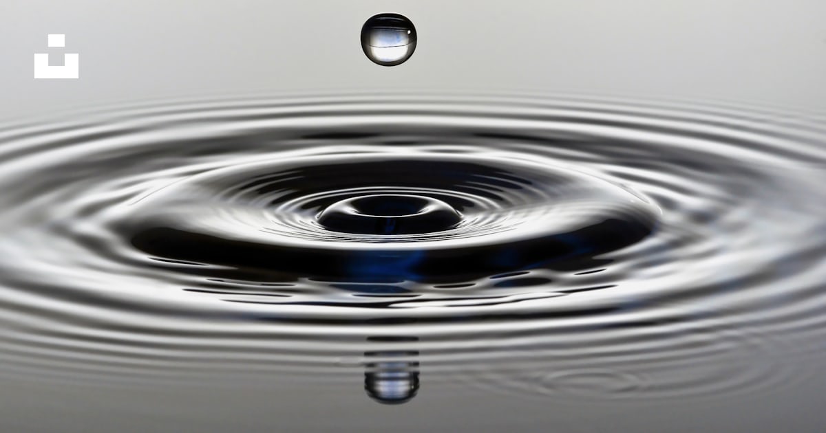 Water drops cause ripples. photo – Free Experiment Image on Unsplash