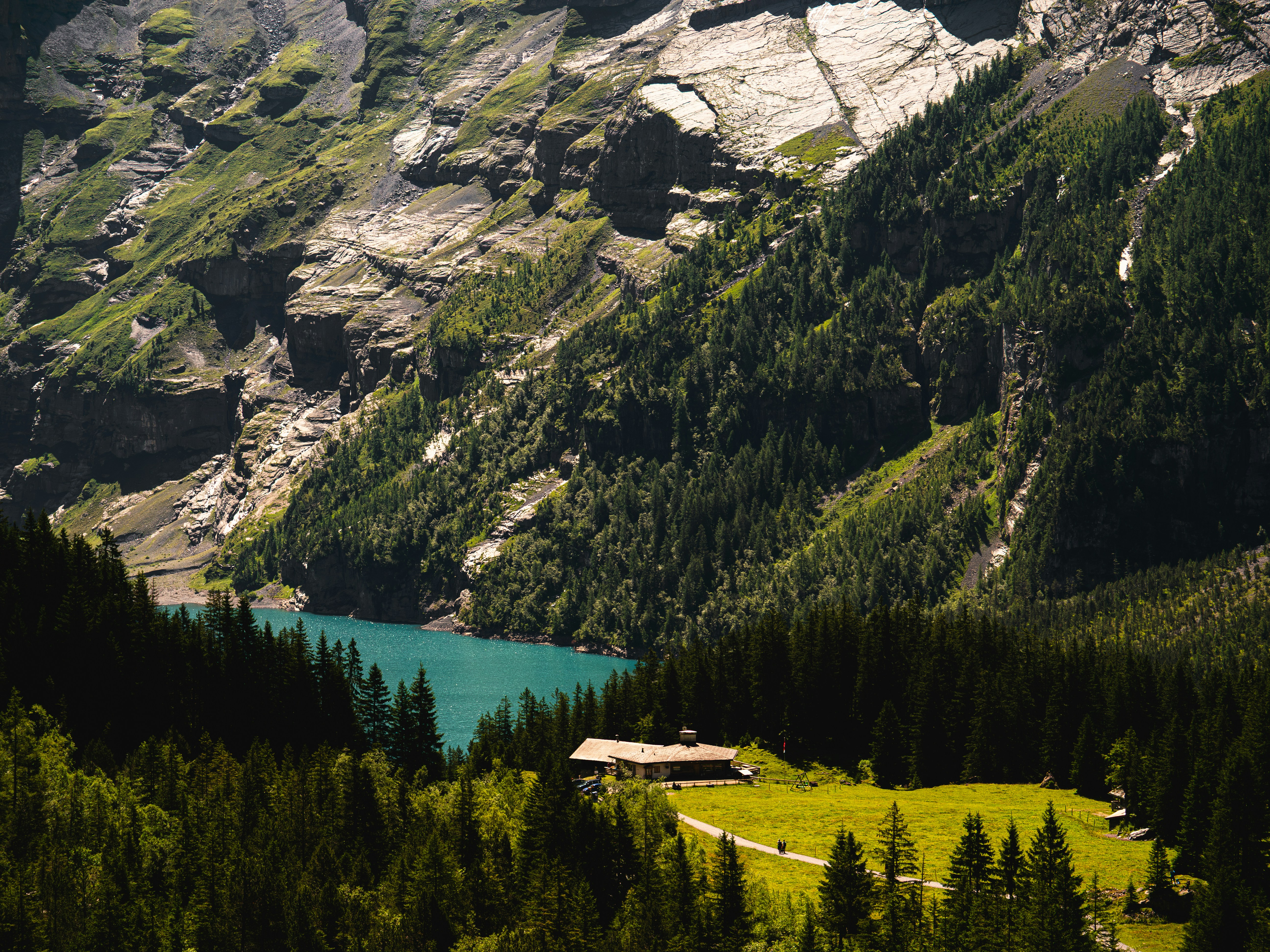 Photo by poli_graphy