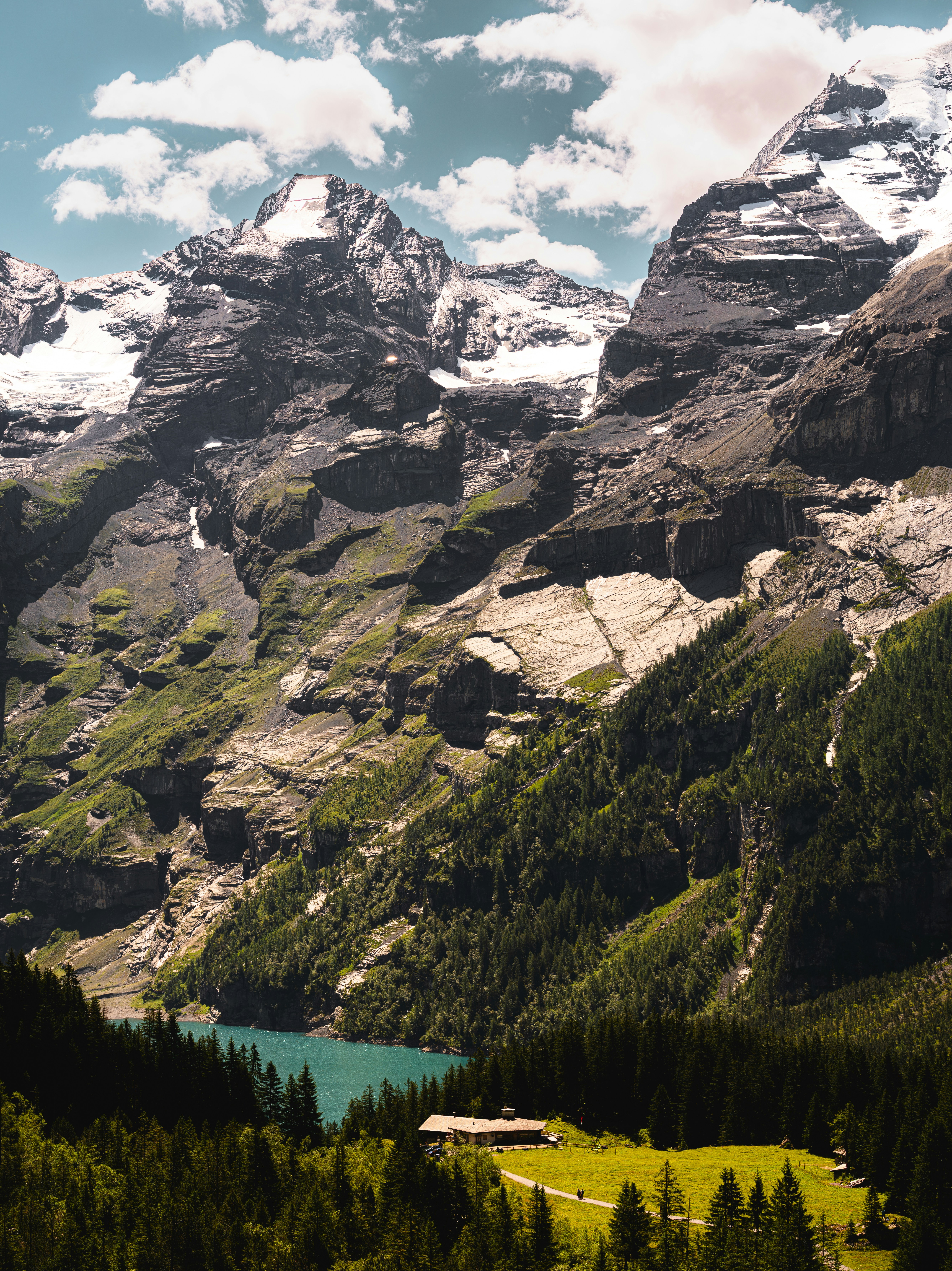 Photo by poli_graphy