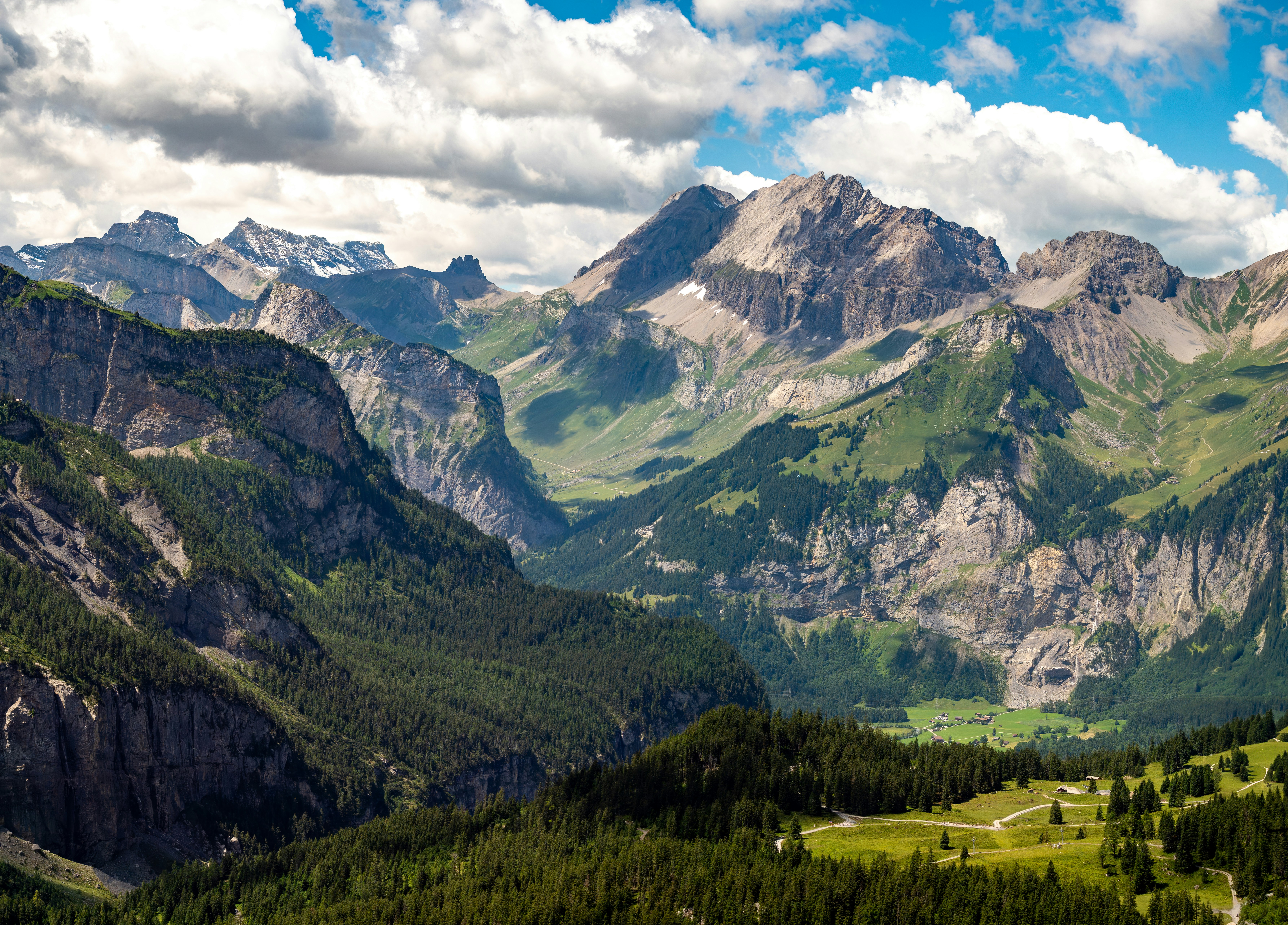 Photo by poli_graphy