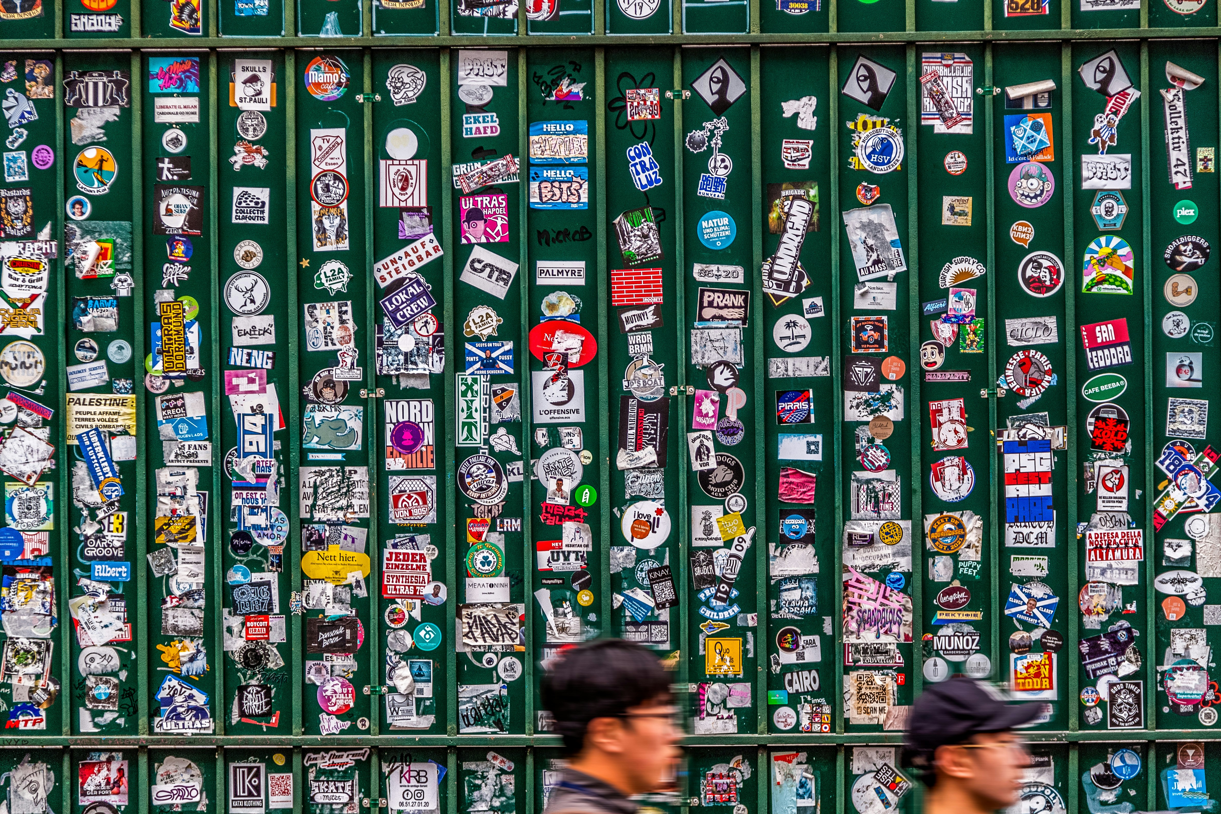 The Evolution of Announcement Tools for Small Sellers in 2026: Signal, Schedule, and Surprise