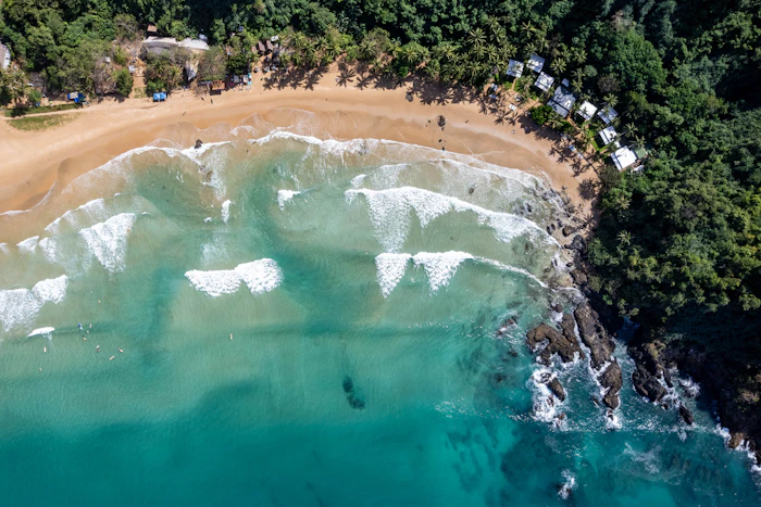 Playa escondida de aguas turquesas, El Nido