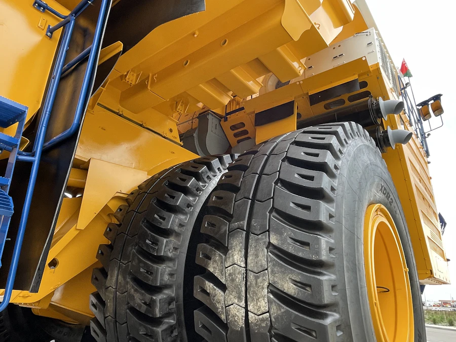 Mining — Predictive maintenance + condition monitoring