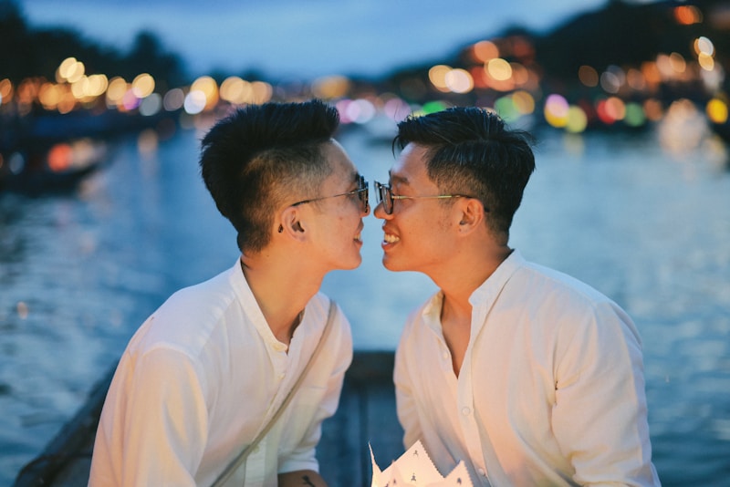 Tender waterfront moment