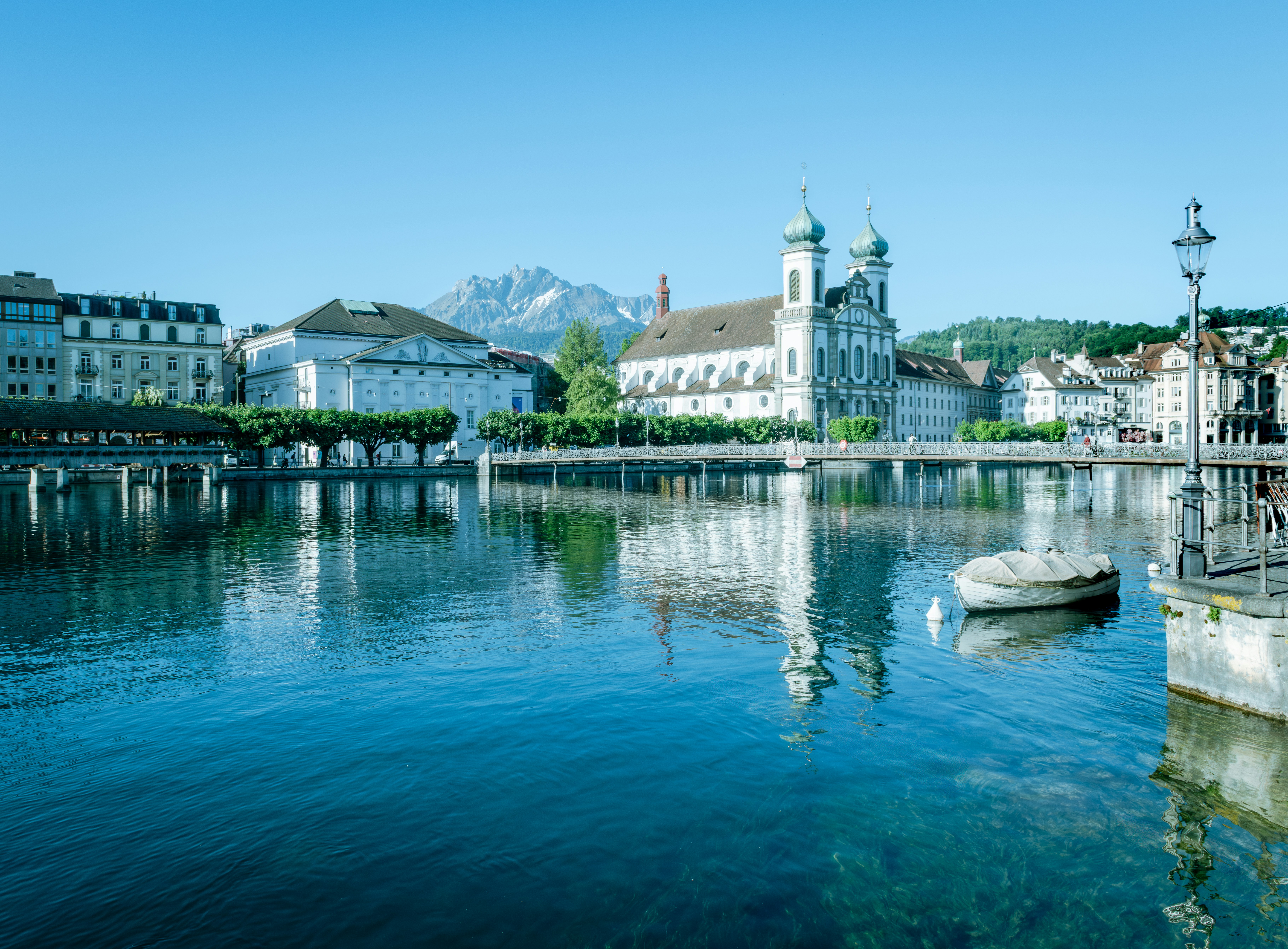 Photo by sriniunsplash