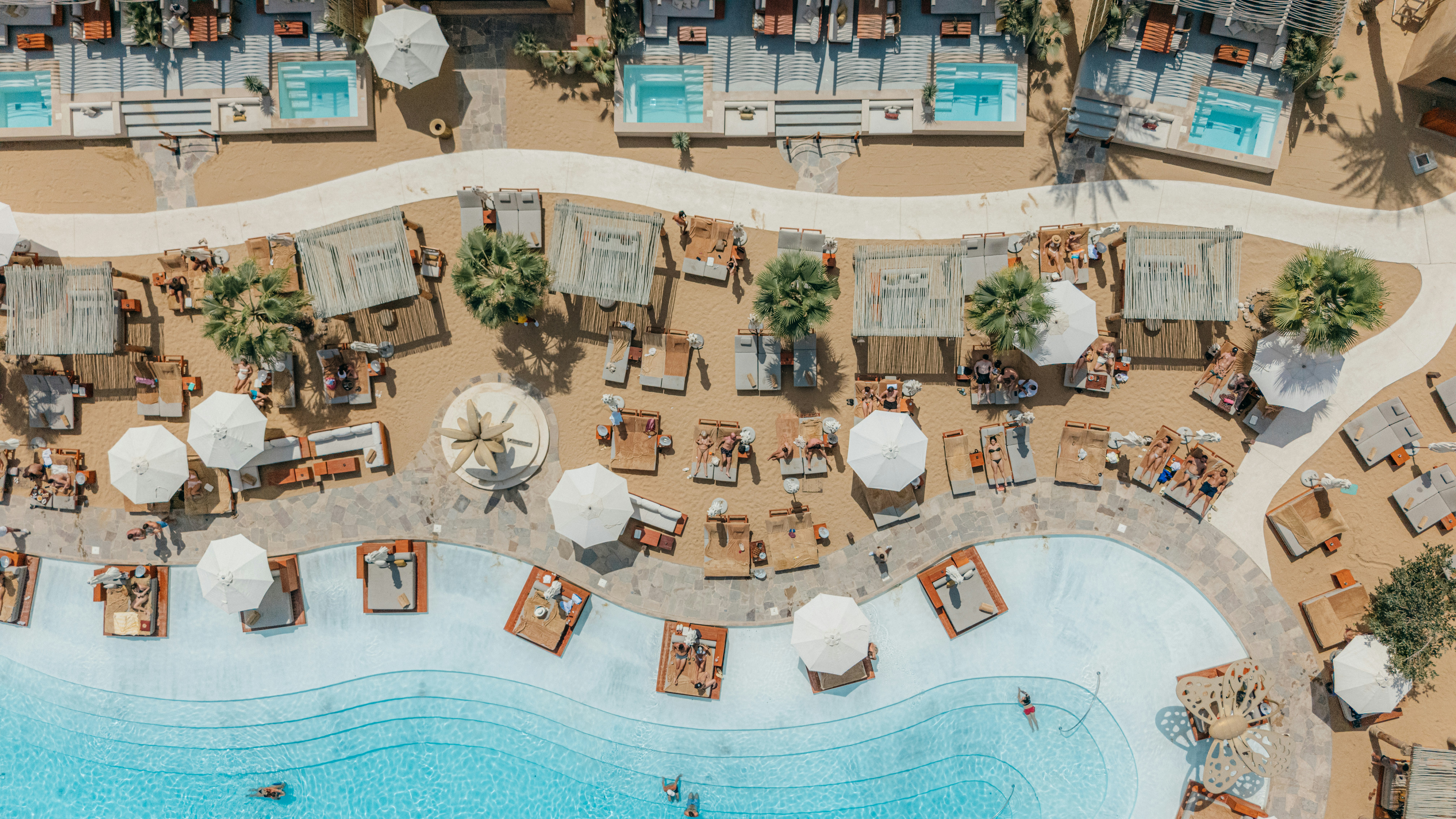 Learn The Essential Distinctions Between LASIK Eye Specialists And General Eye Doctors To Establish The Very Best Choice For Your Vision Requires. What Will You Pick?