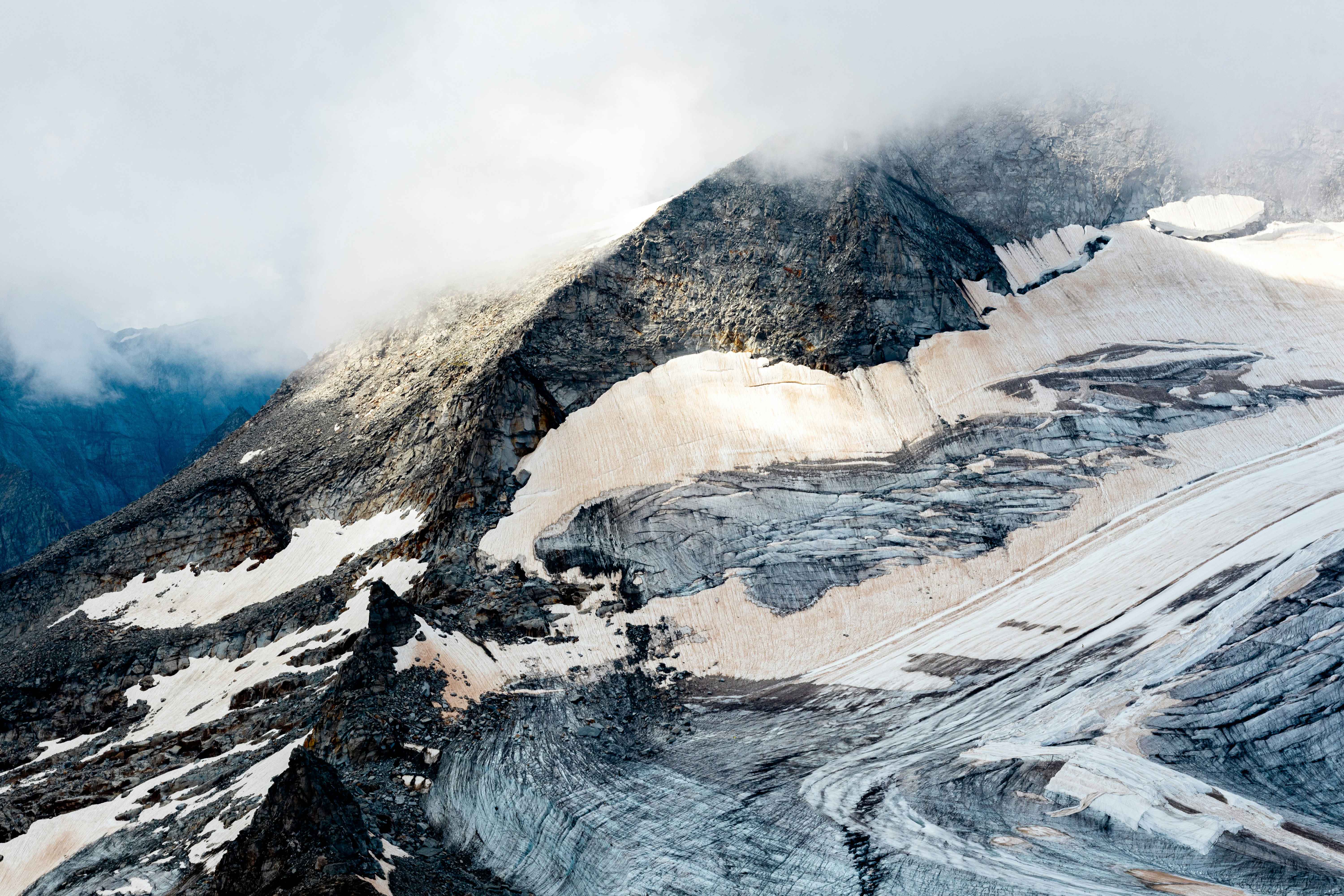 Photo by davidfucsku