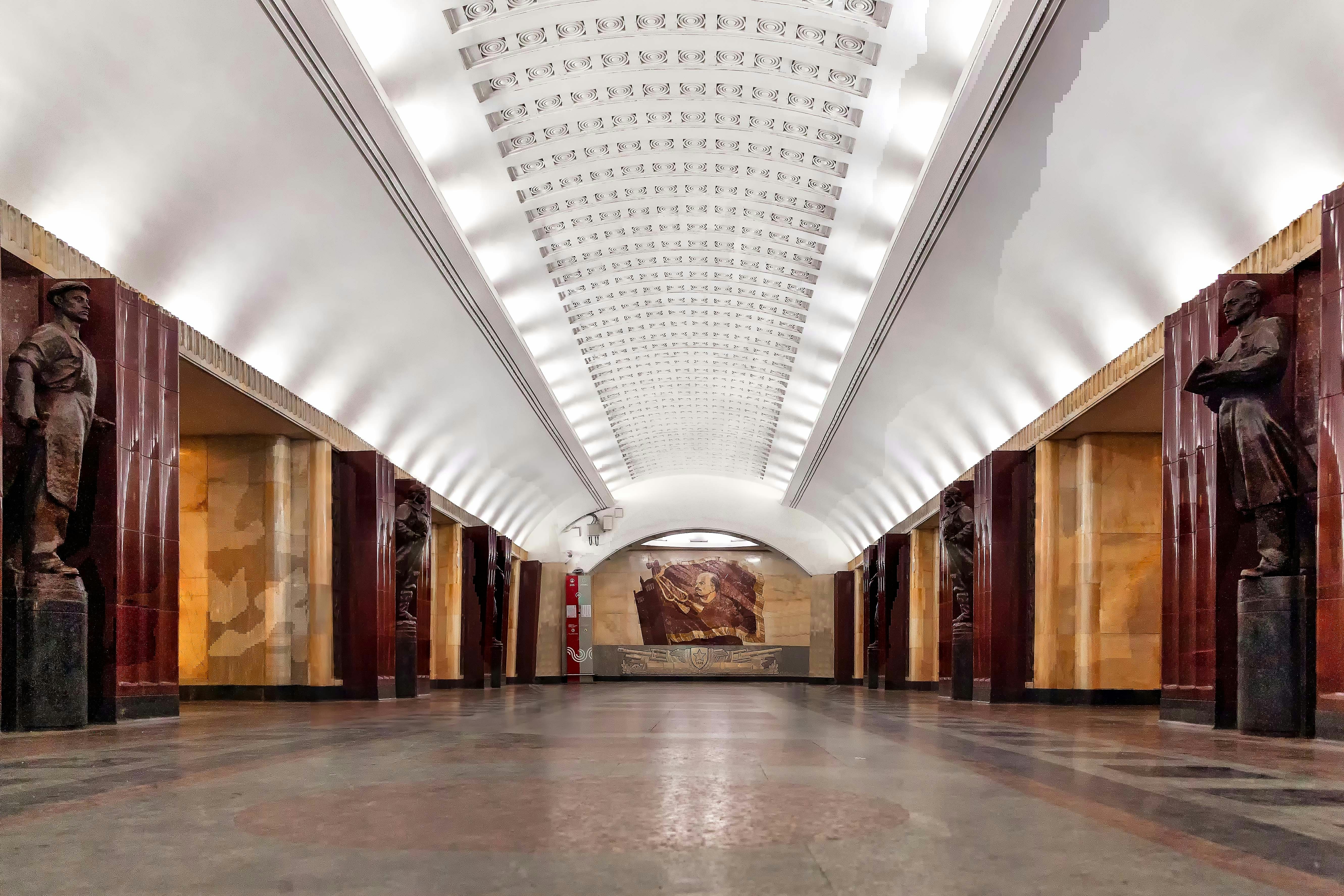 An elegant, empty subway station.
