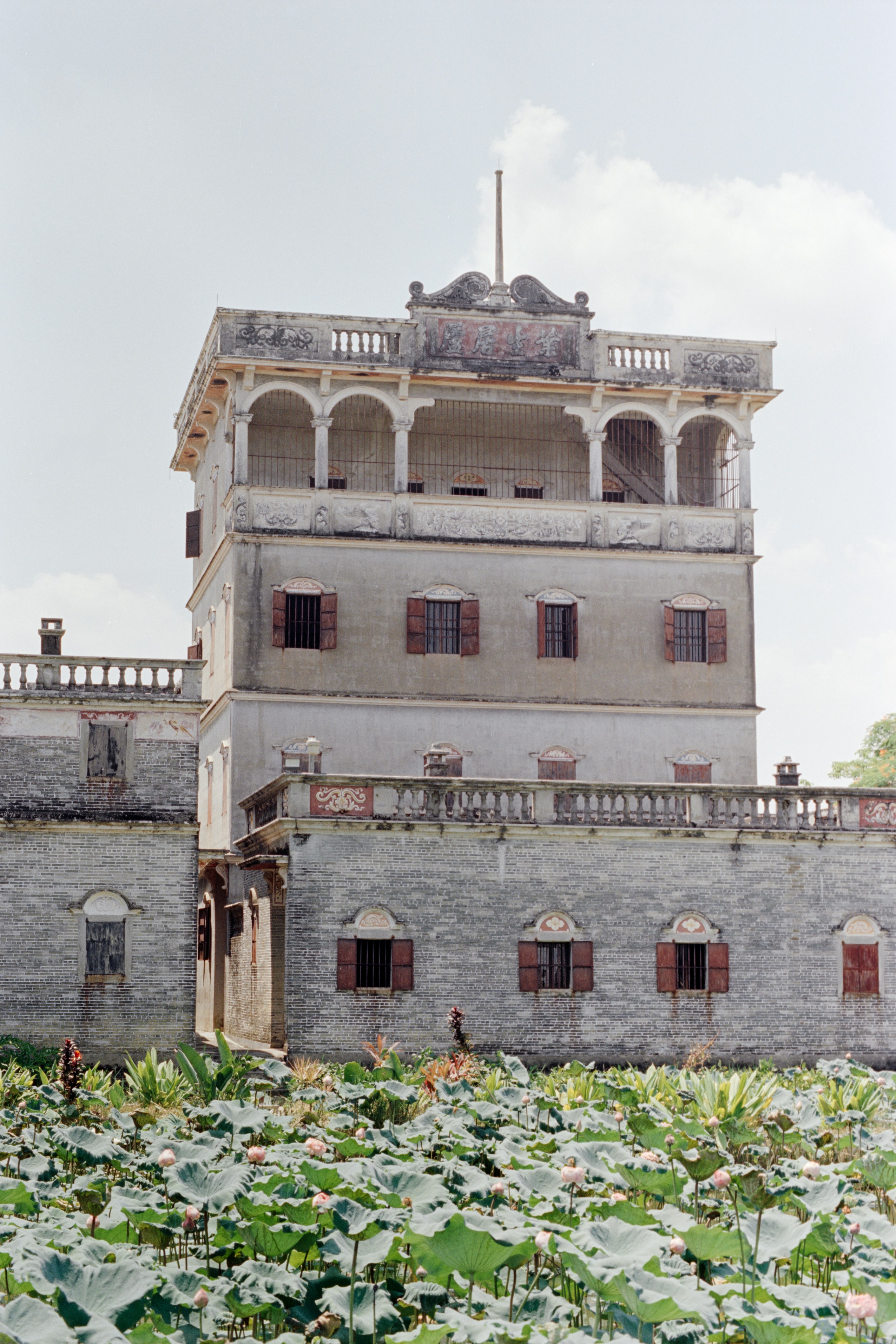 Photo by zhenyao_photo