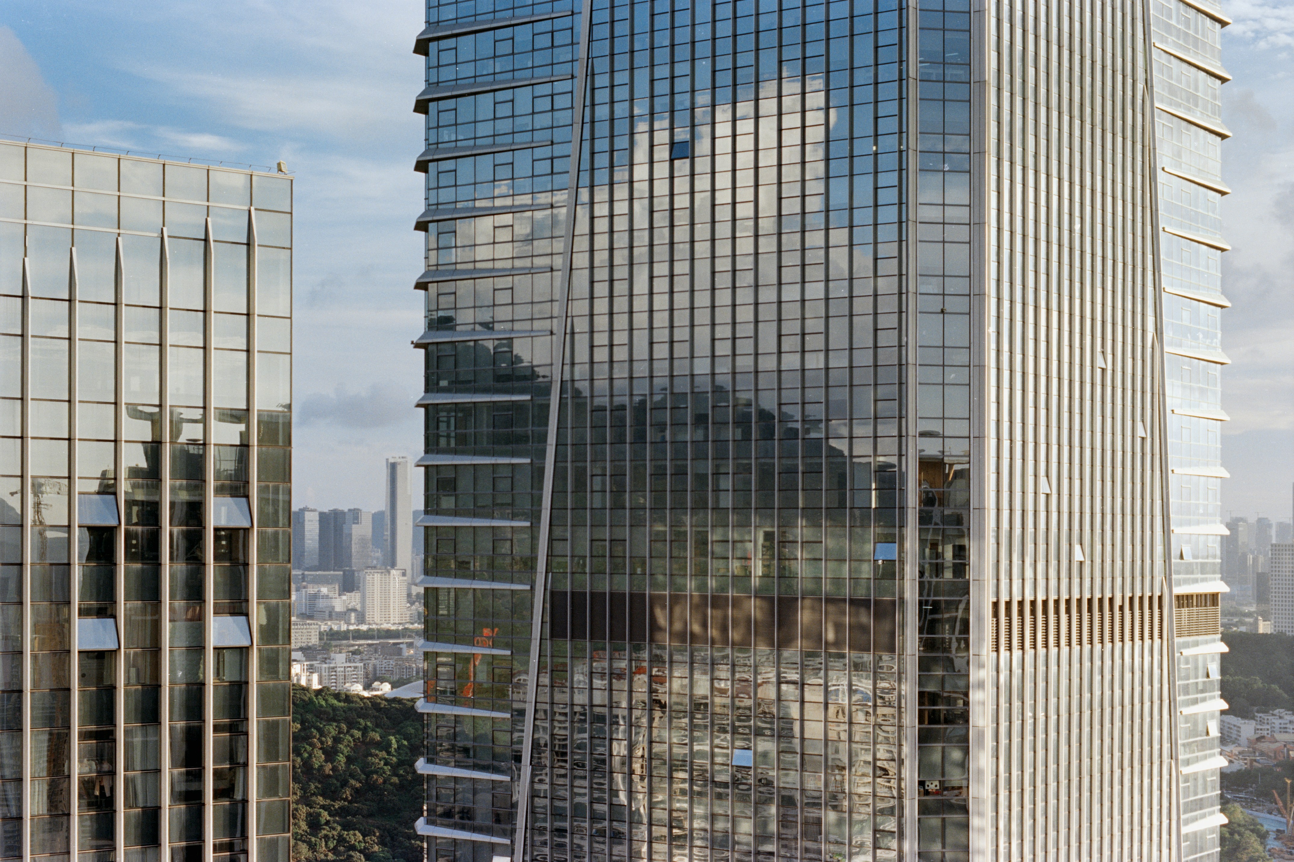 Modern, glass-facade luxury high-rise - chicago luxury apartment buildings