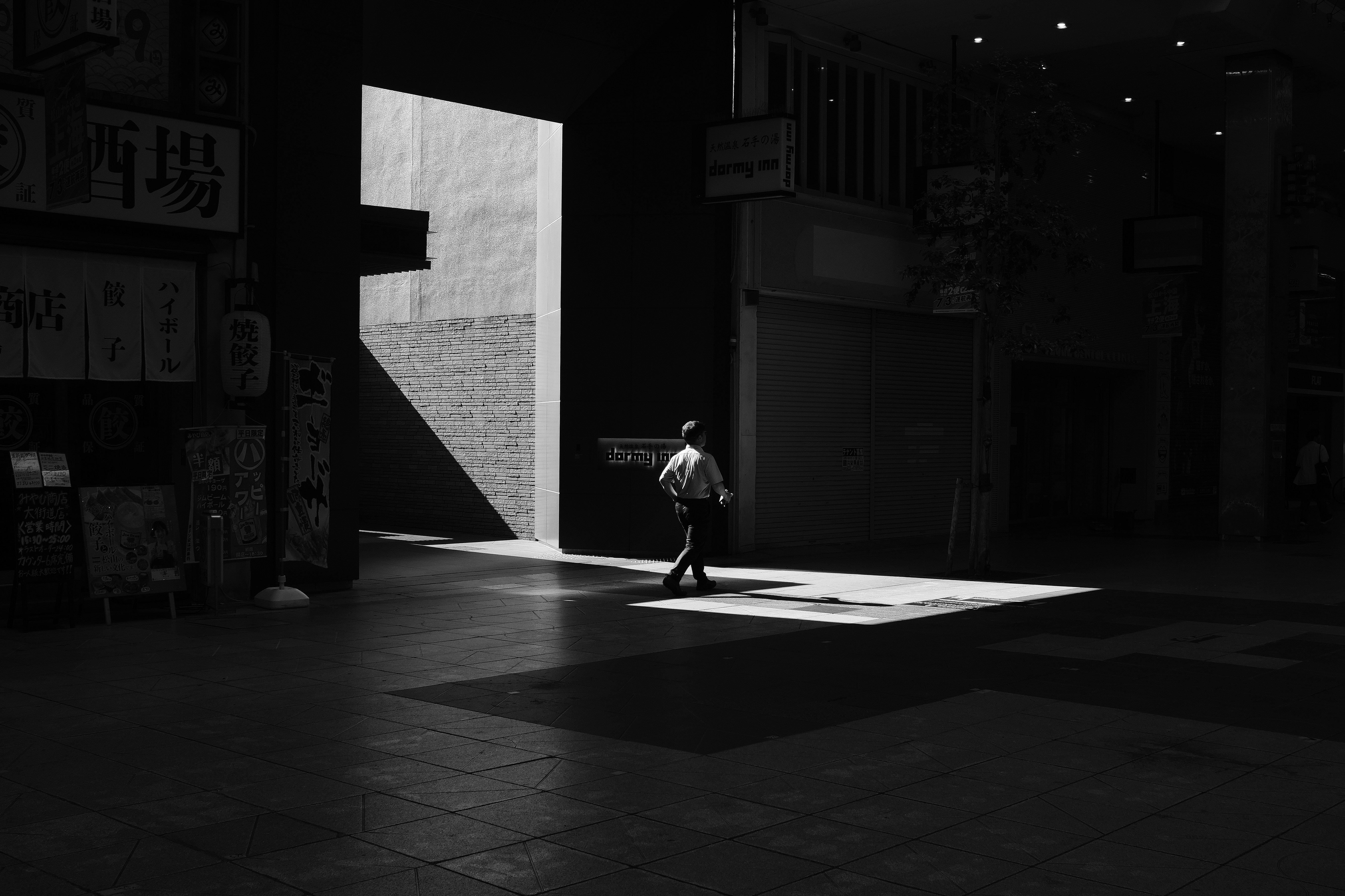 From Danger To Recuperation: An All-Encompassing Guide To Complex Hernia Surgical Procedure