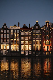 maisons flottantes du centre historique d' Amsterdam