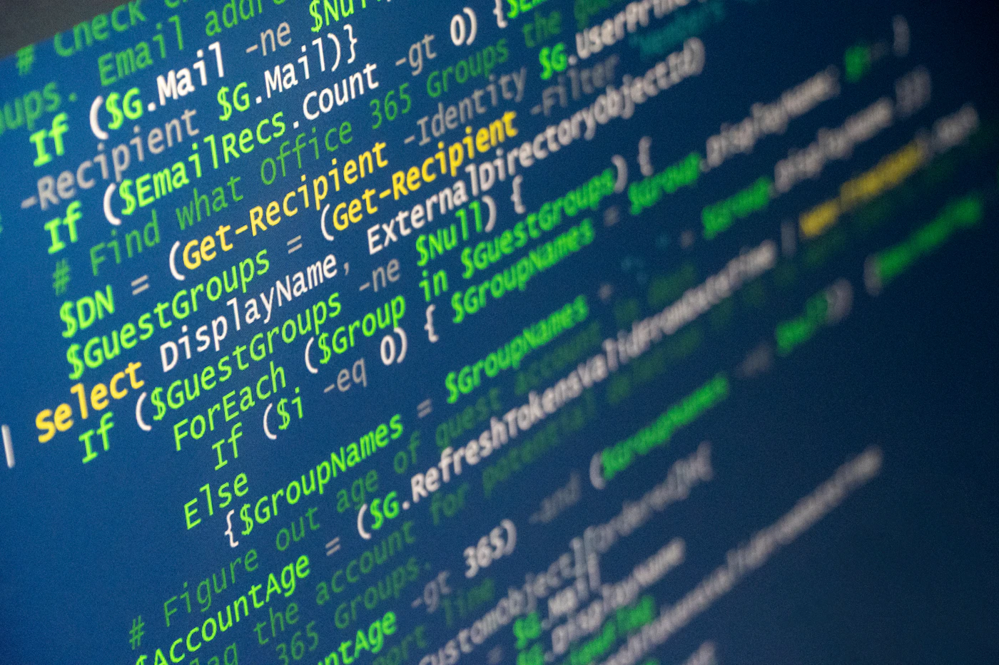 SQL + AI: sorğuları necə daha tez yazmaq olar?