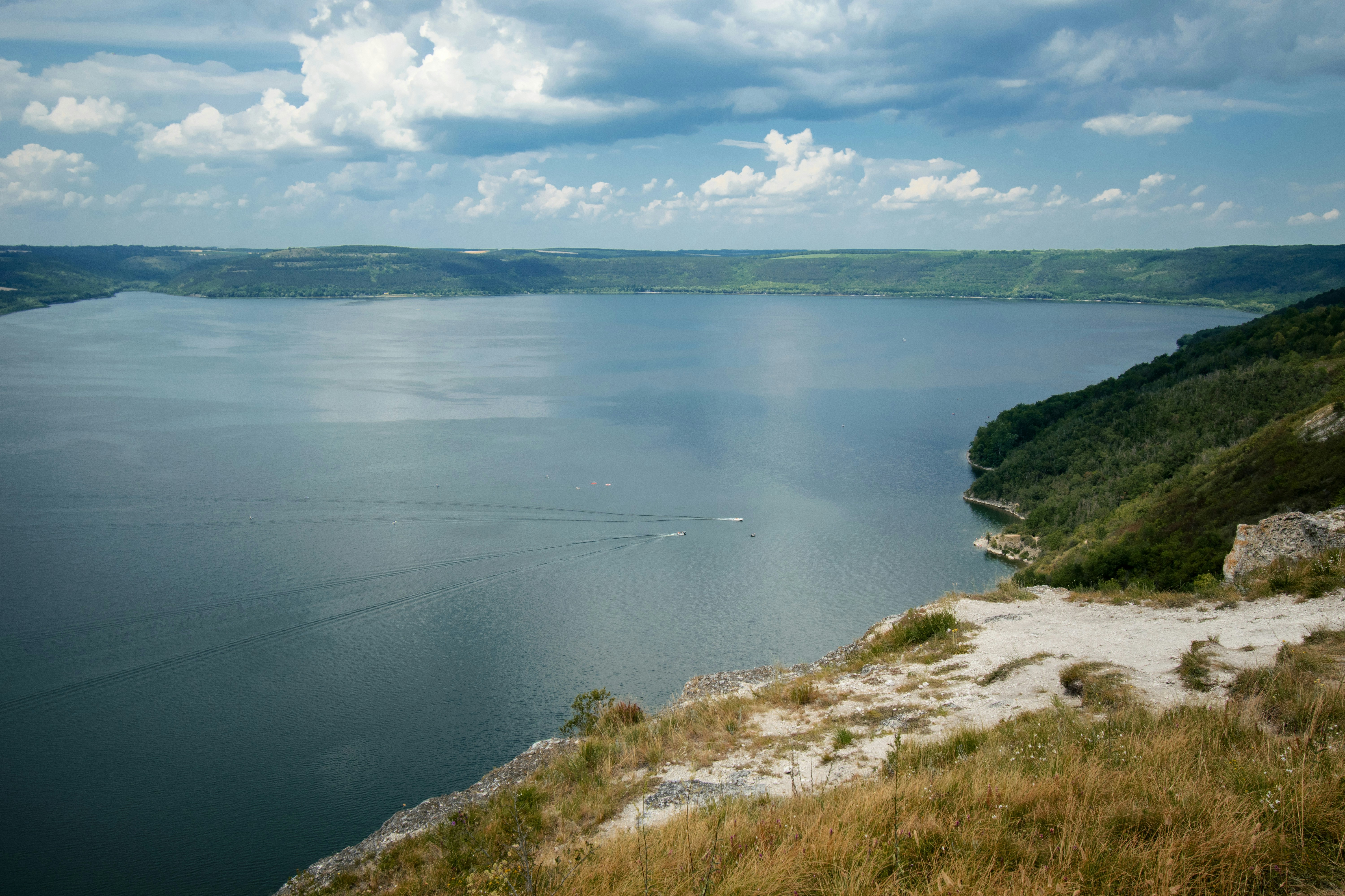 Photo by karynaviktori