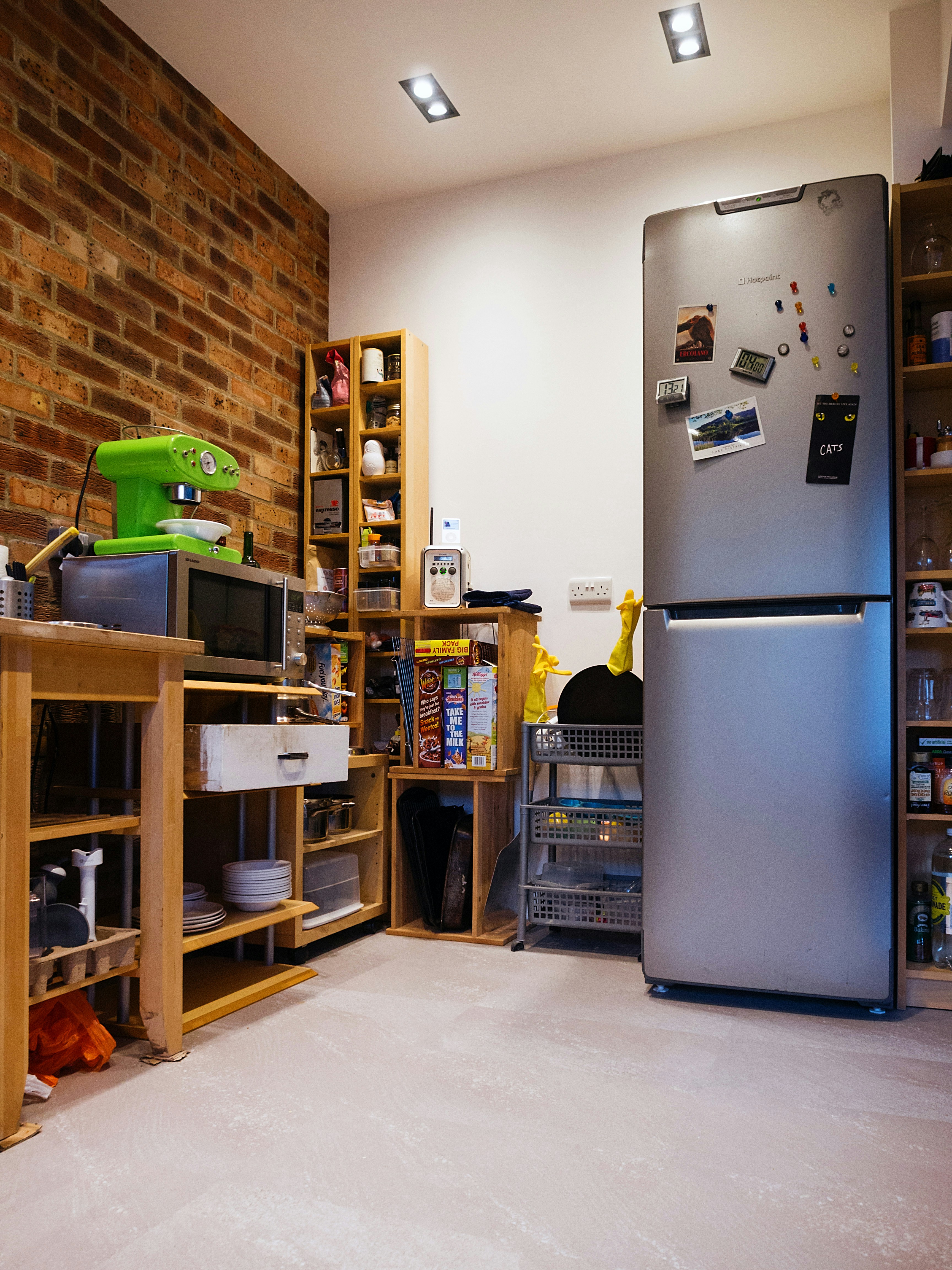 7 Home Product Roundups for Mini Refrigeration & Cooling Units