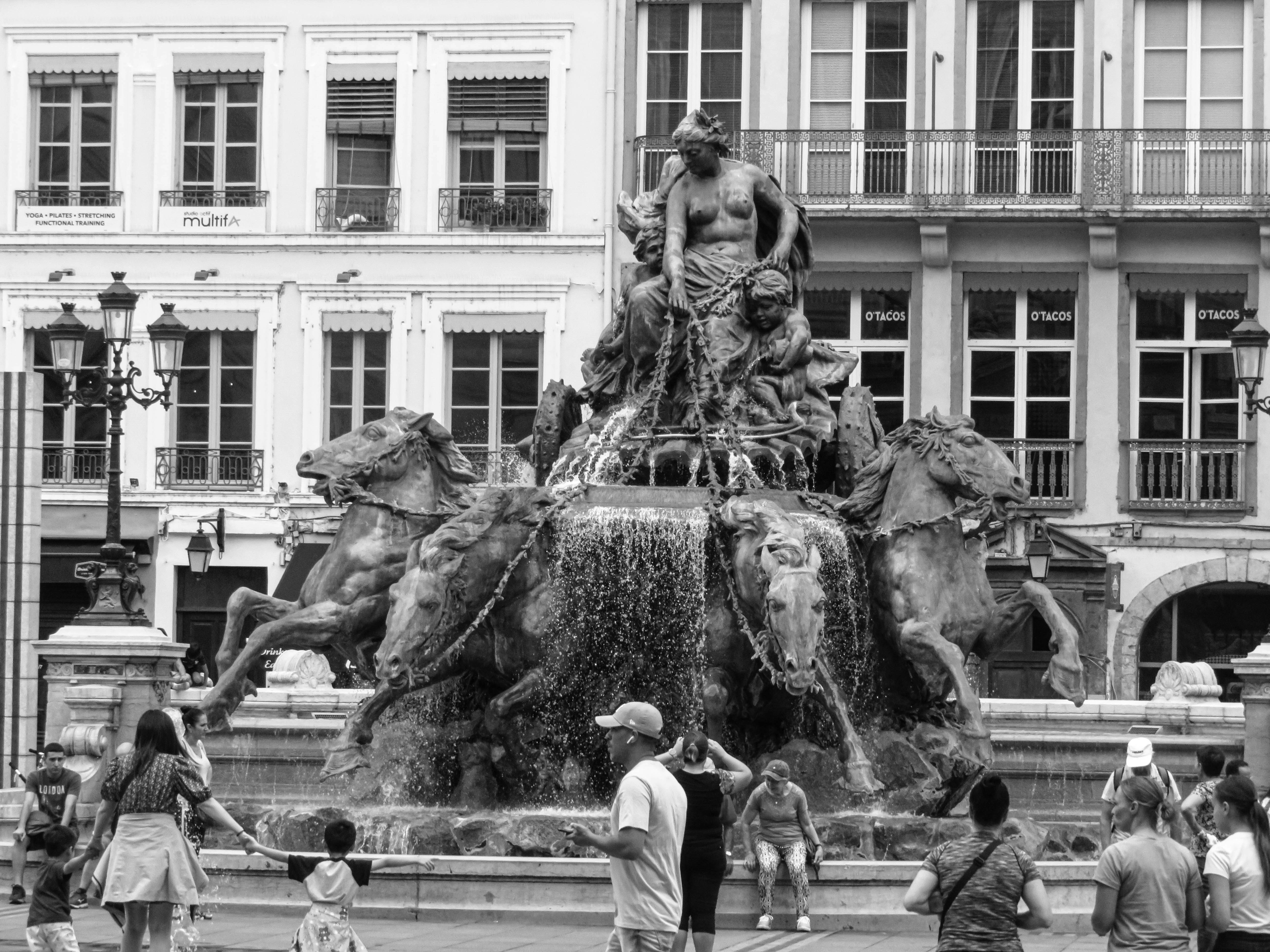 Image by Javier Cachafeiro via Unsplash