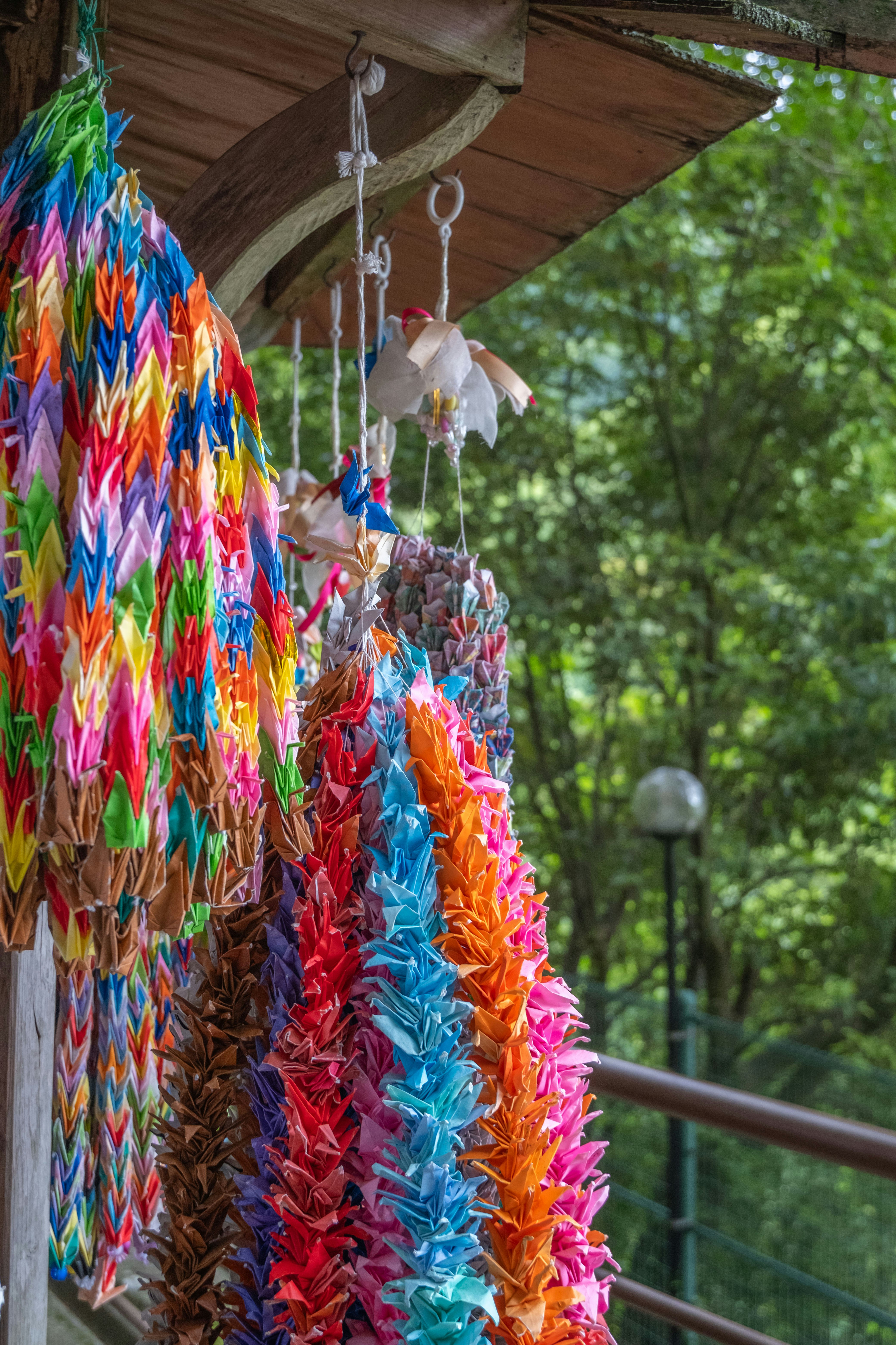 summer craft supplies colorful, wallpaper, Fun Summer Crafts for All Ages: Easy & Creative Ideas 2