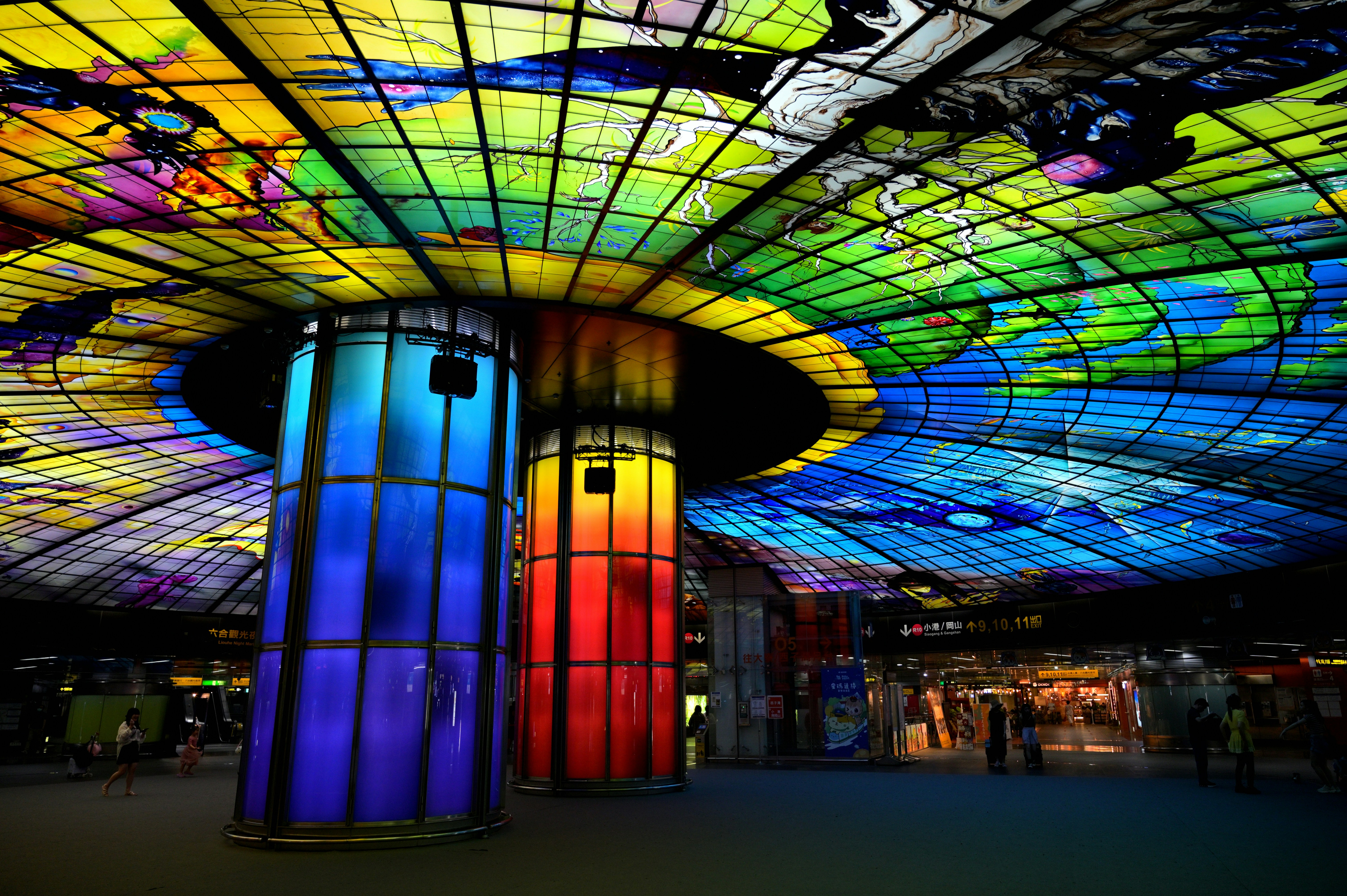 Govee : un plafonnier multicolore qui affiche des images