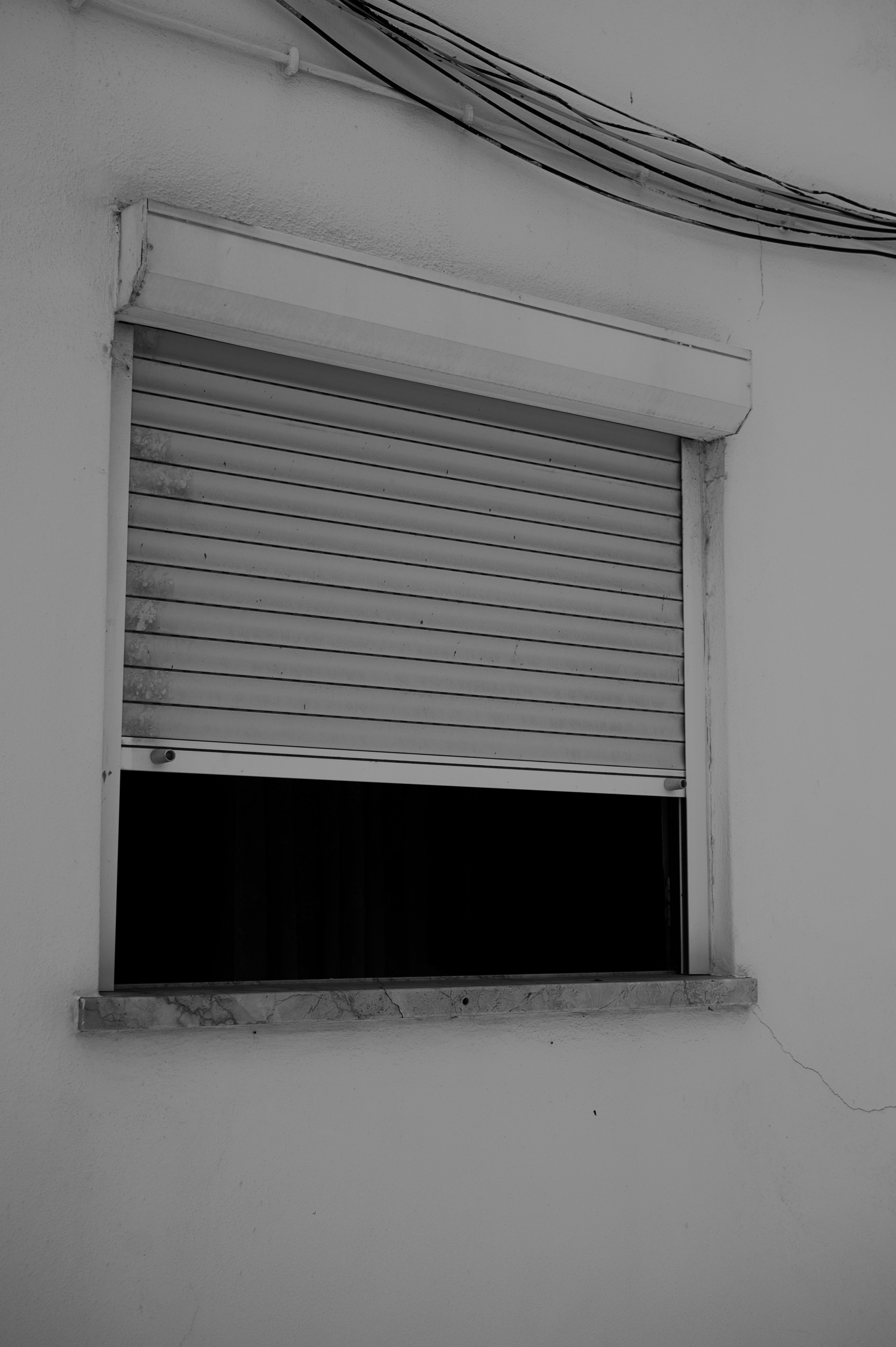 guardarropa_organizado_minimalista