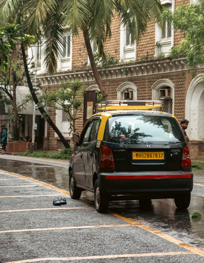 Mumbai cab booking vehicle