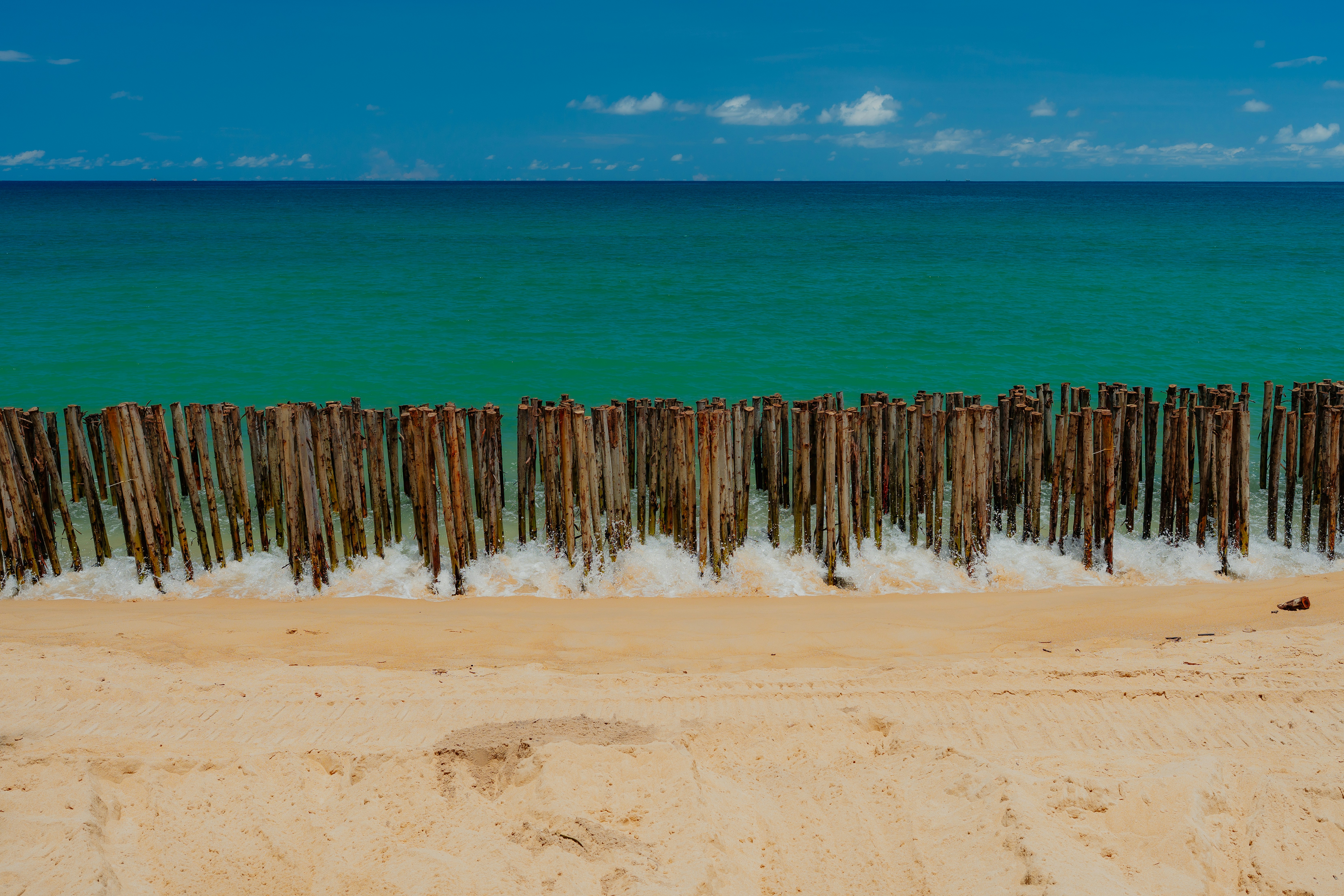 beach wallpaper aesthetic, wallpaper, Fashion Hacks for Windy Beach Days 3