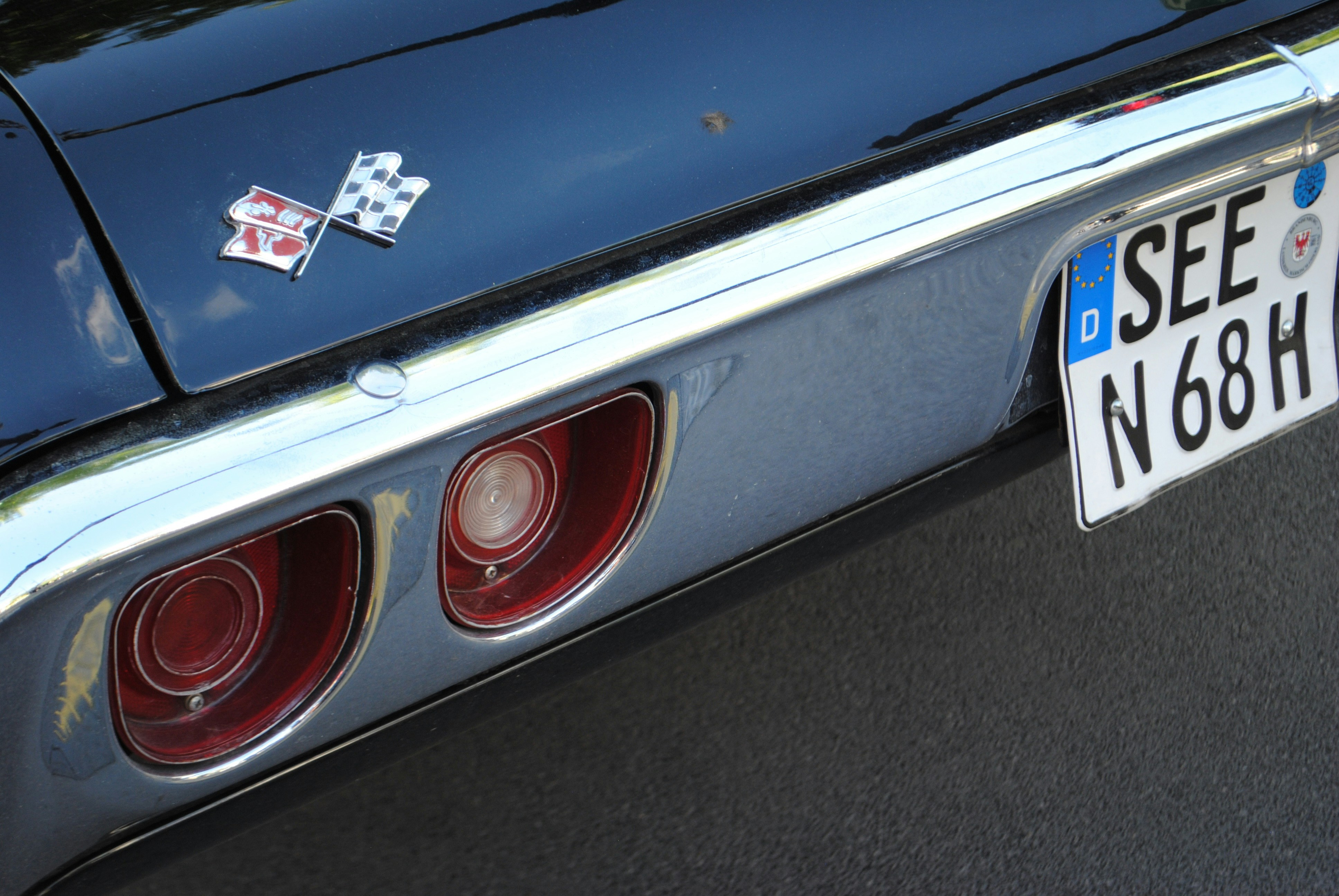 A classic car's rear with the license plate.