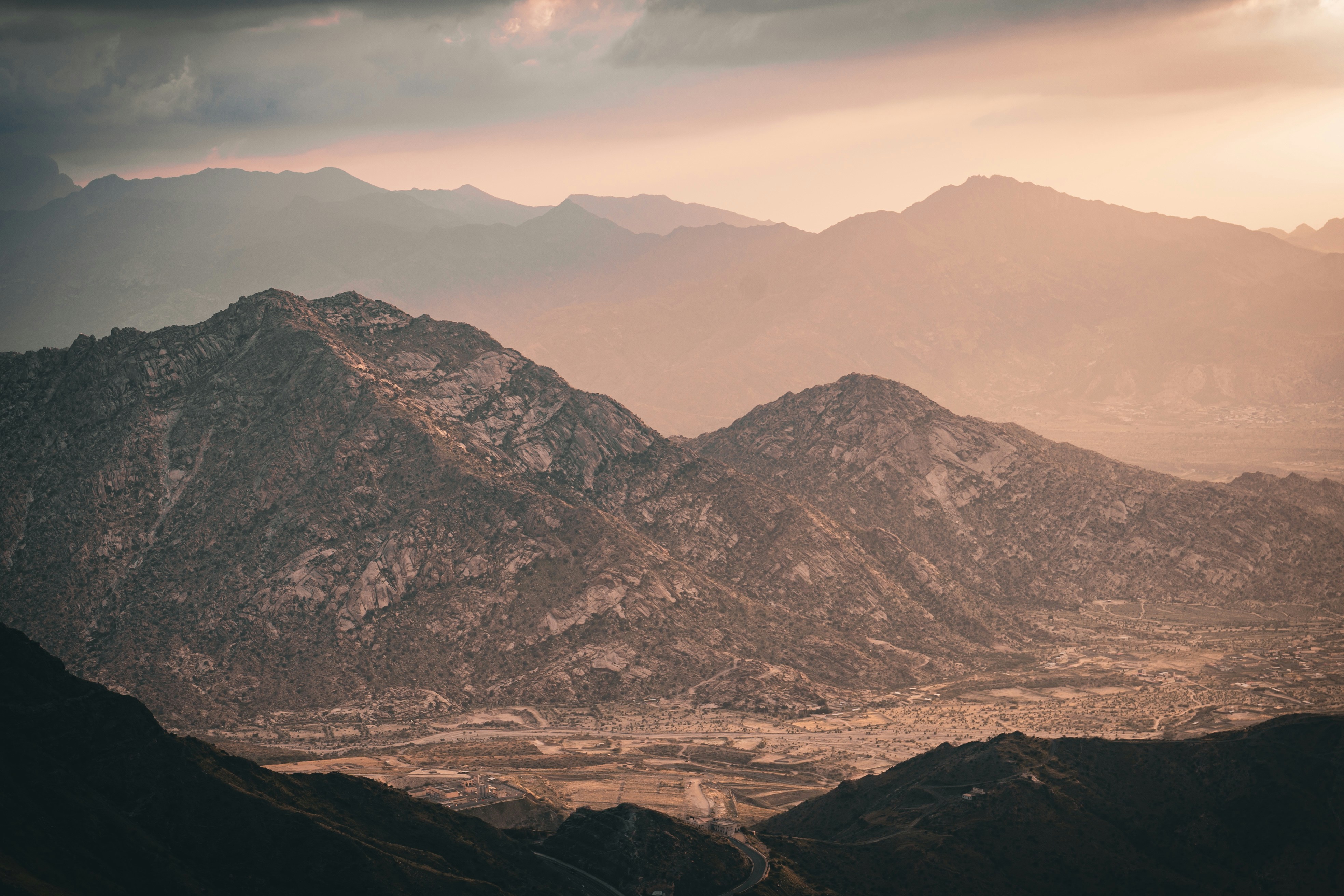 Photo by huzaifaatush28