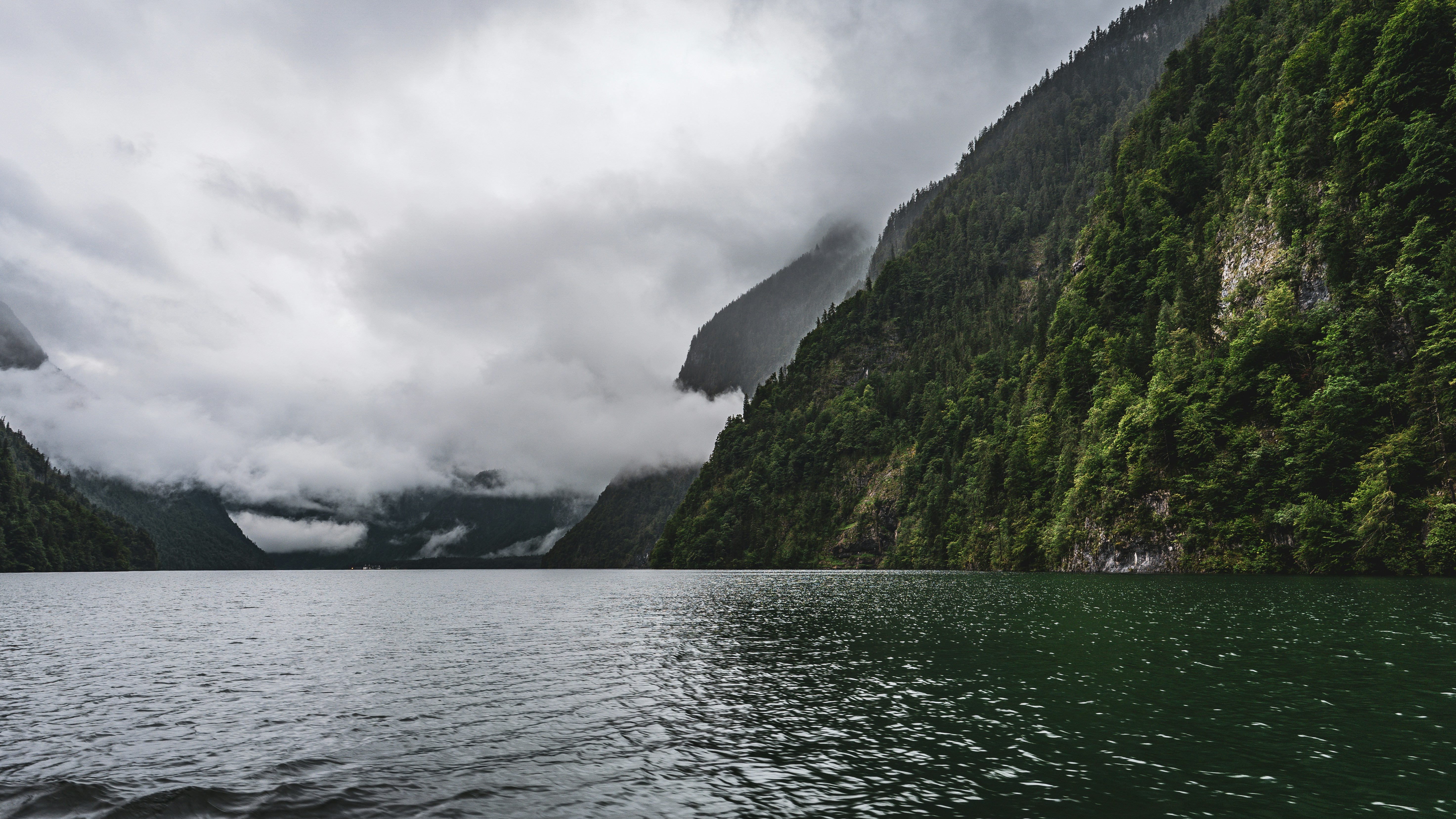 Photo by danielsiebert