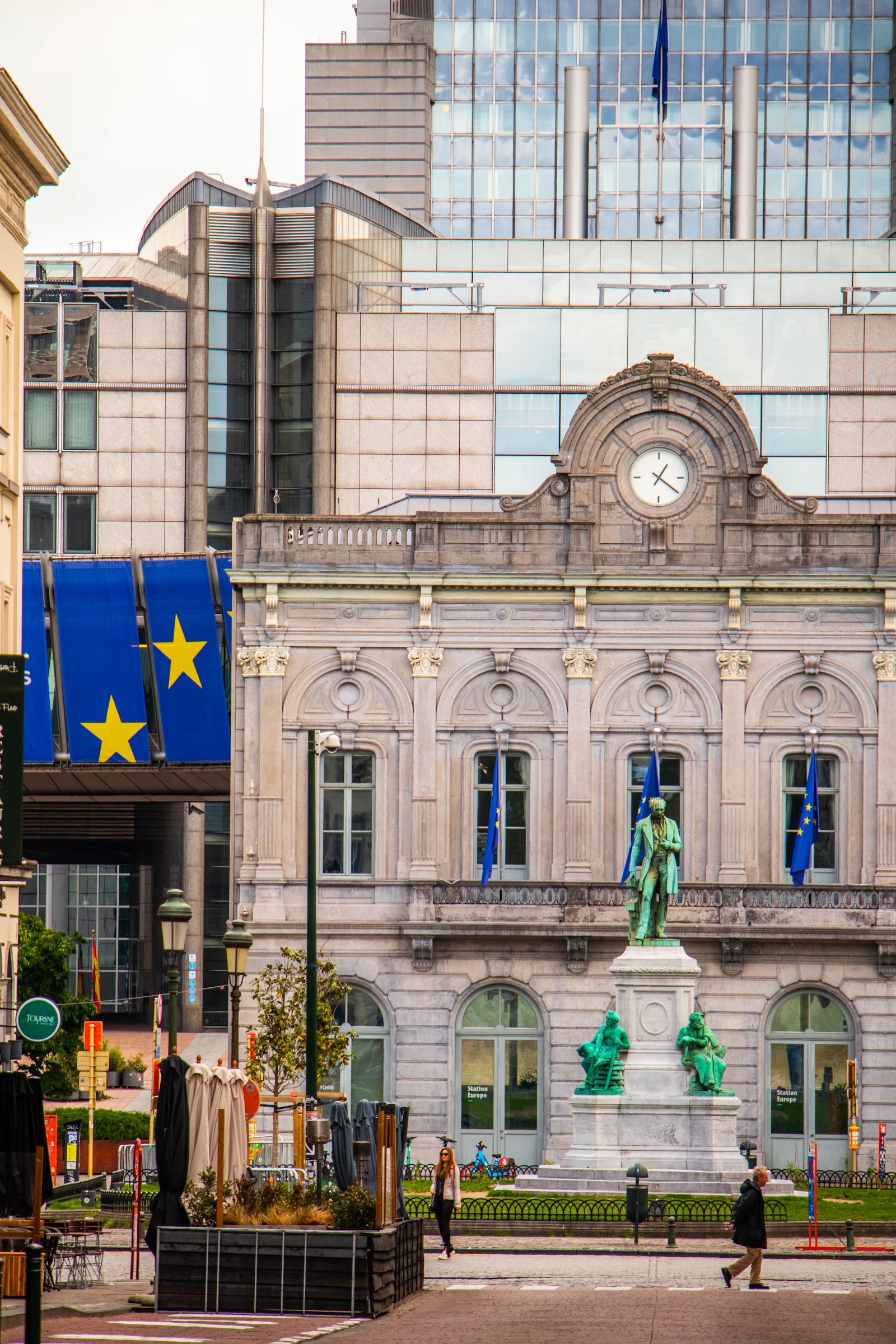 Česko chce v rozpočtu EU peníze na kohezi, ale vadí mu odvod výnosů z povolenek