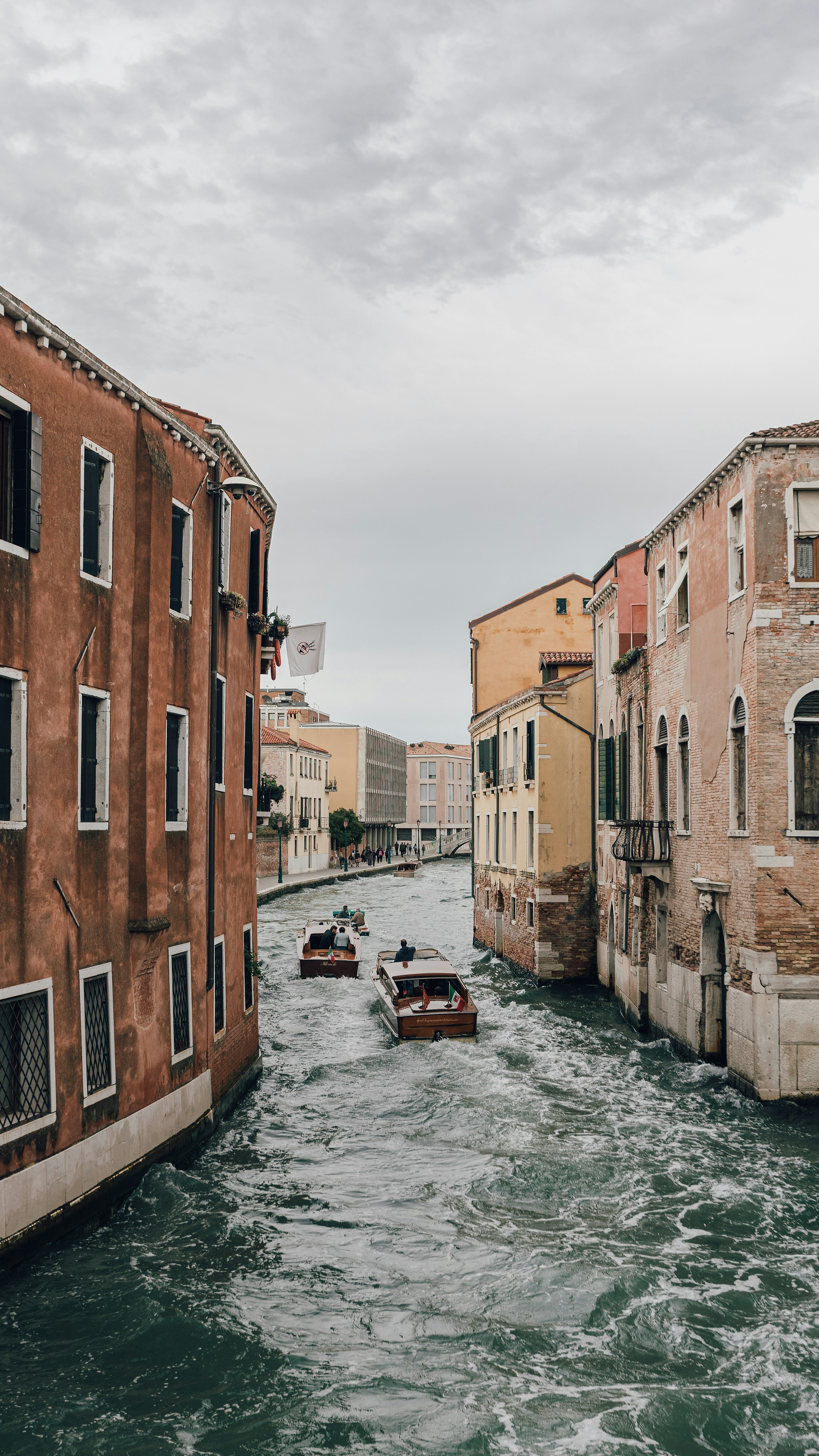 Photo by lastmanpaul