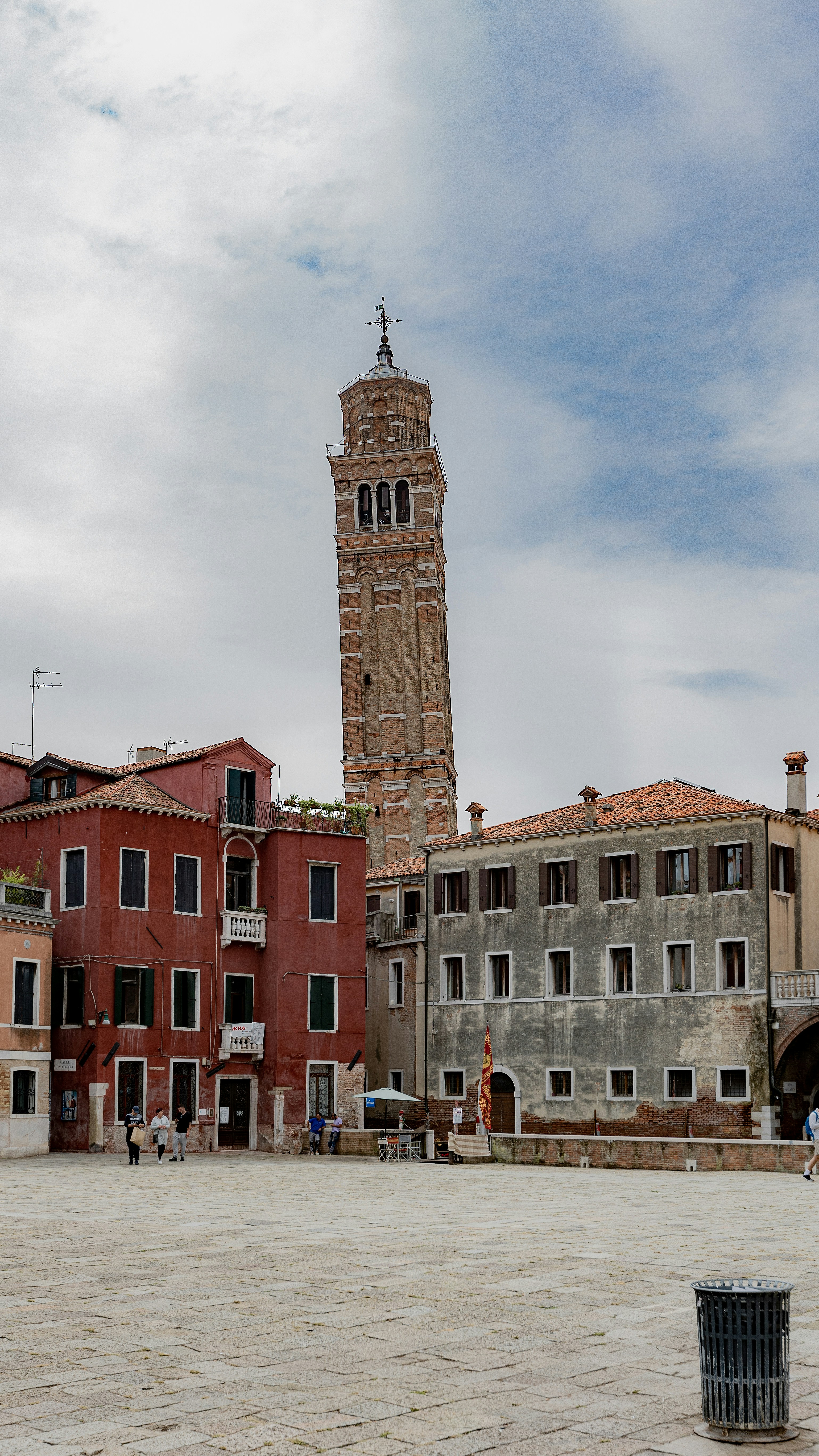 Photo by lastmanpaul