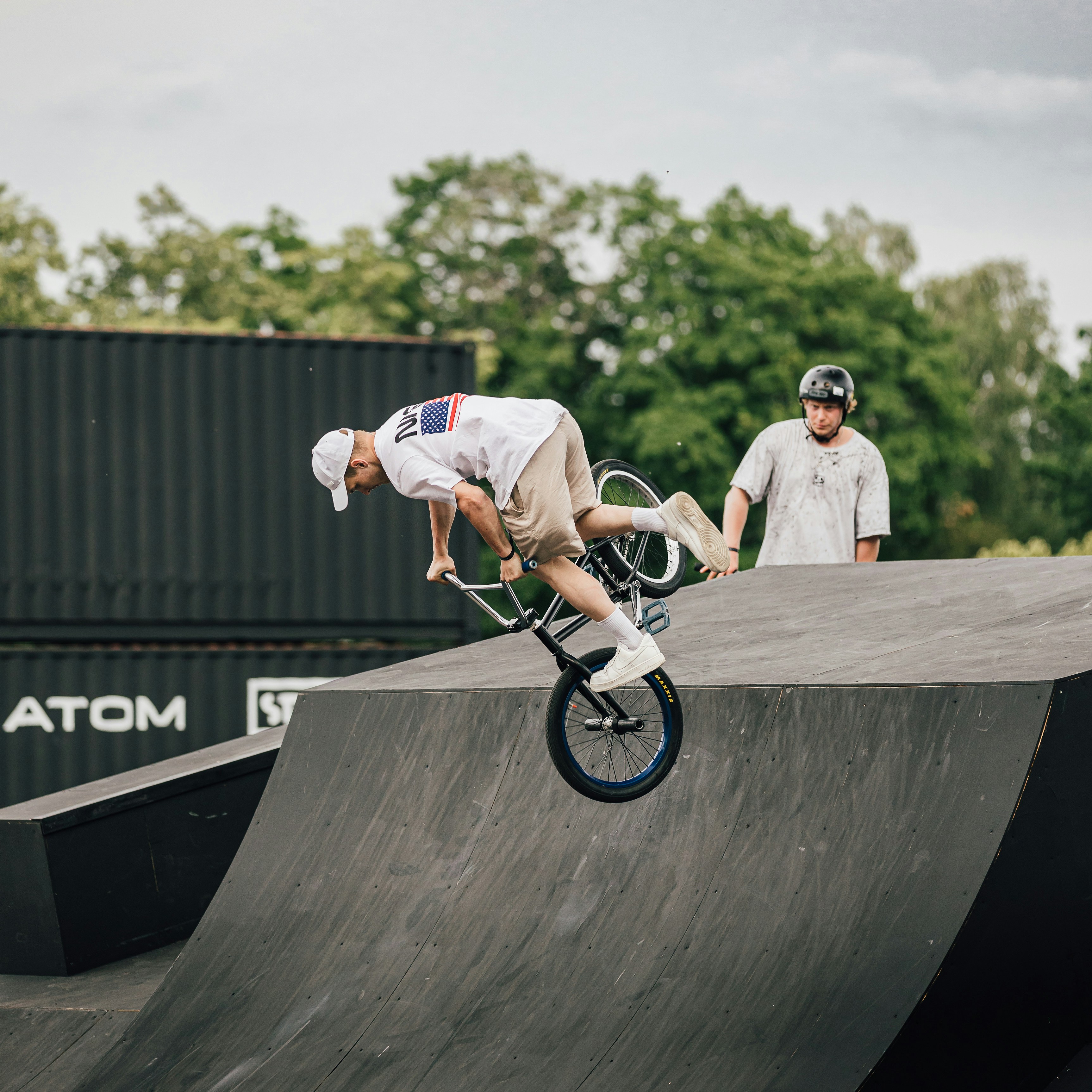 Photo by lastmanpaul